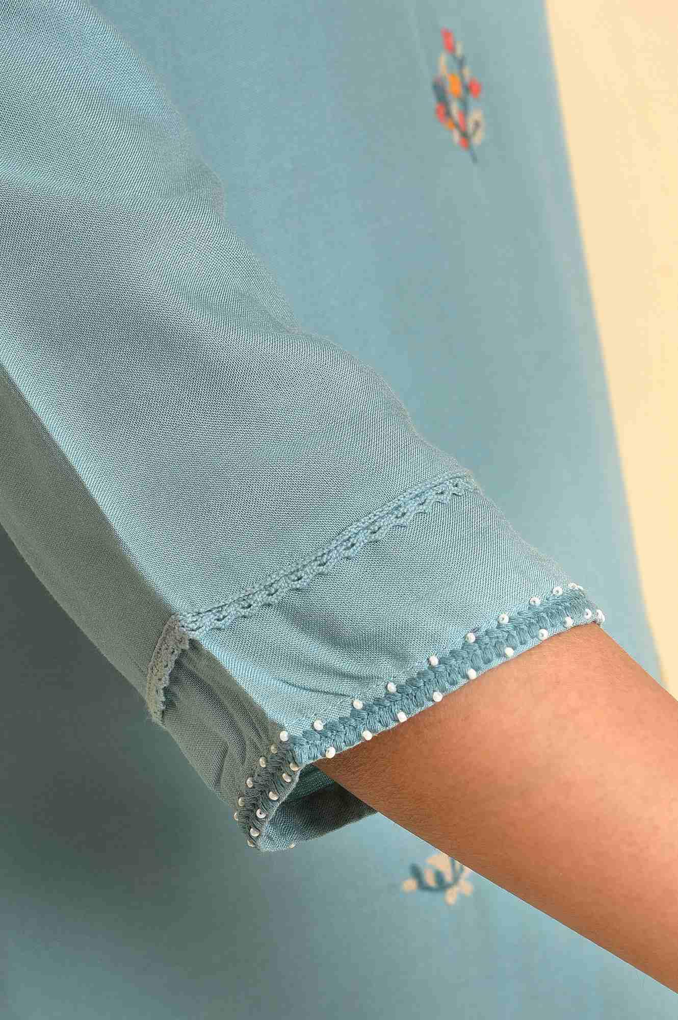 Aqua Blue Floral Embroidered Kurta And Parallel Pants Set - Image 7