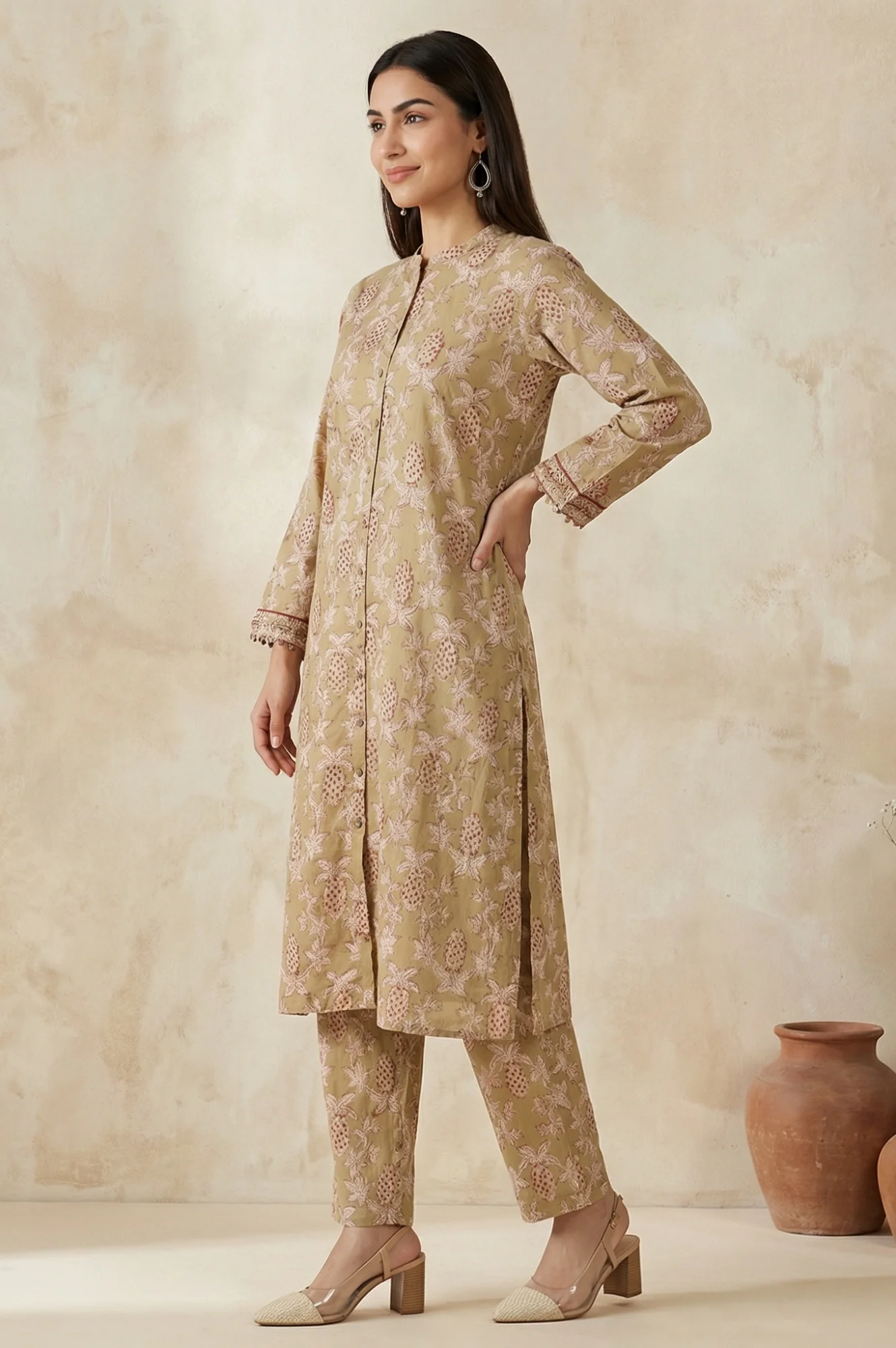 Basil Green Block Printed Floral Pure Cotton Straight Kurta With Pant Set - Image 3
