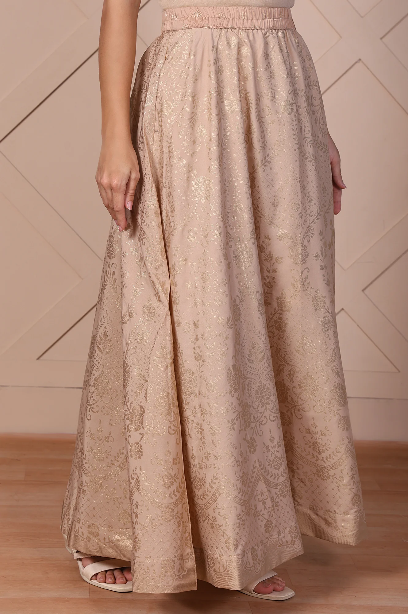 Beige Floral Printed High Rise Ankle Length Loose Fit Skirt - Image 3