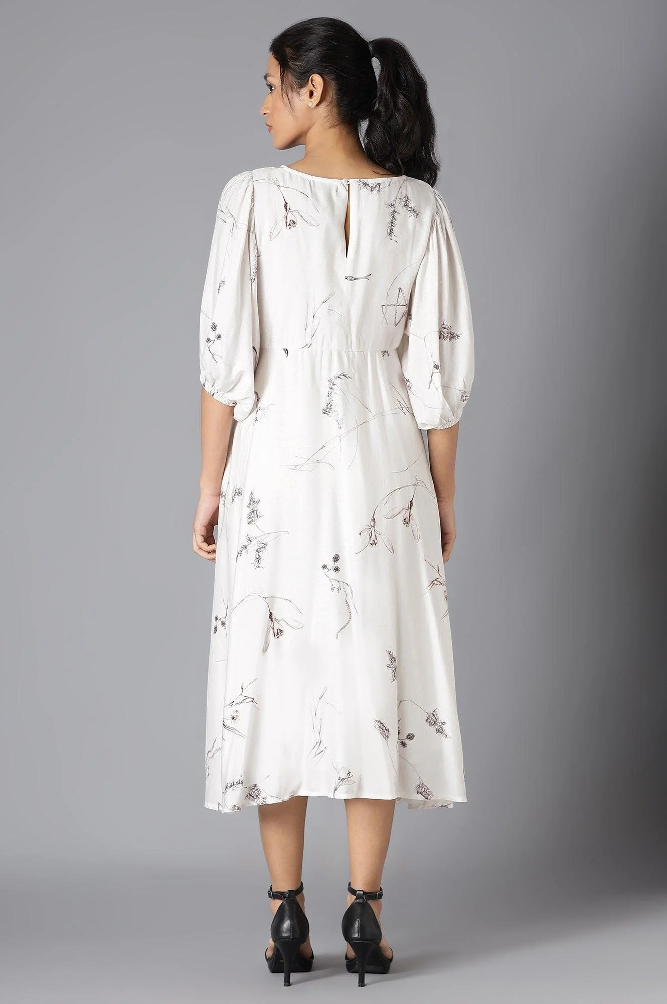 Beige Gathered Sleeves Western Dress - Image 2
