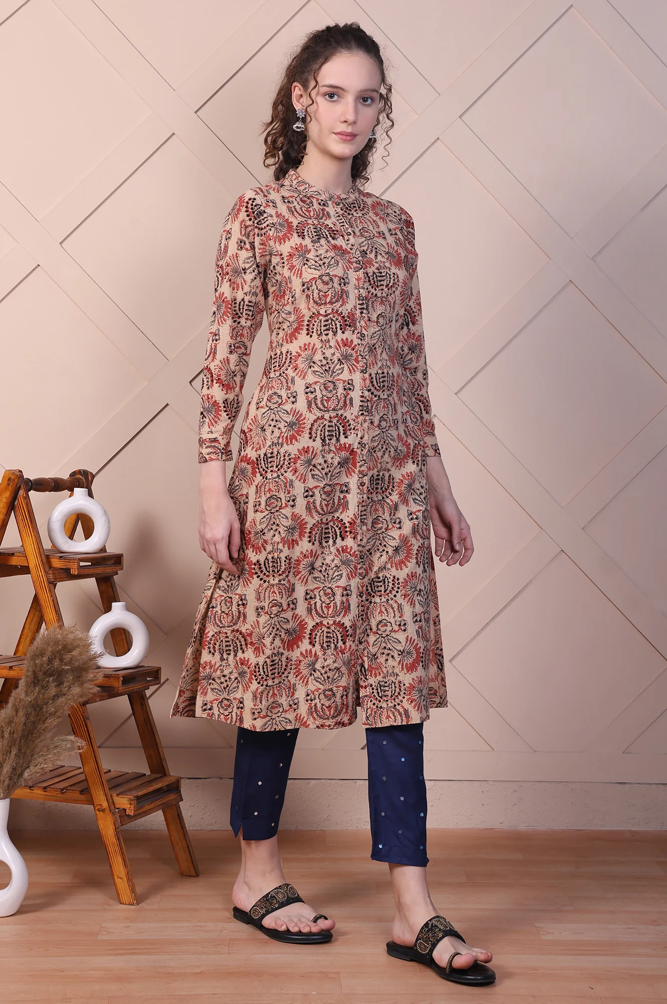 Beige Kalamkari Printed Pure Cotton Straight Kurta - Image 6