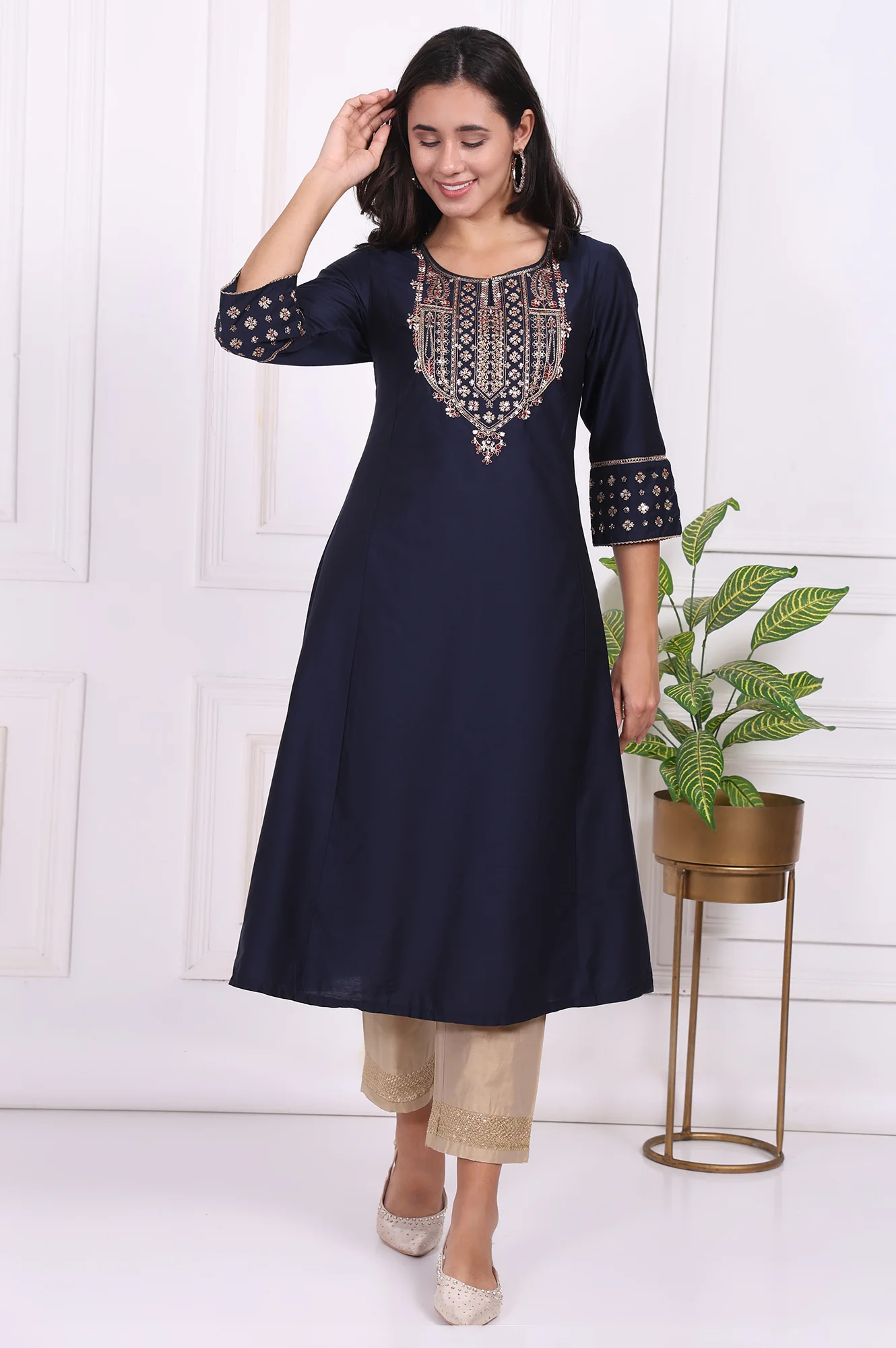 Beige Solid Embroidered Mid Rise Ankle Length Straight Pants - Image 5
