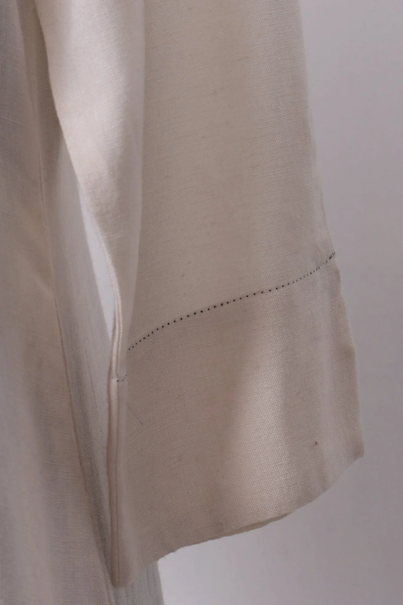 Beige Solid Rayon Straight Kurta - Image 7