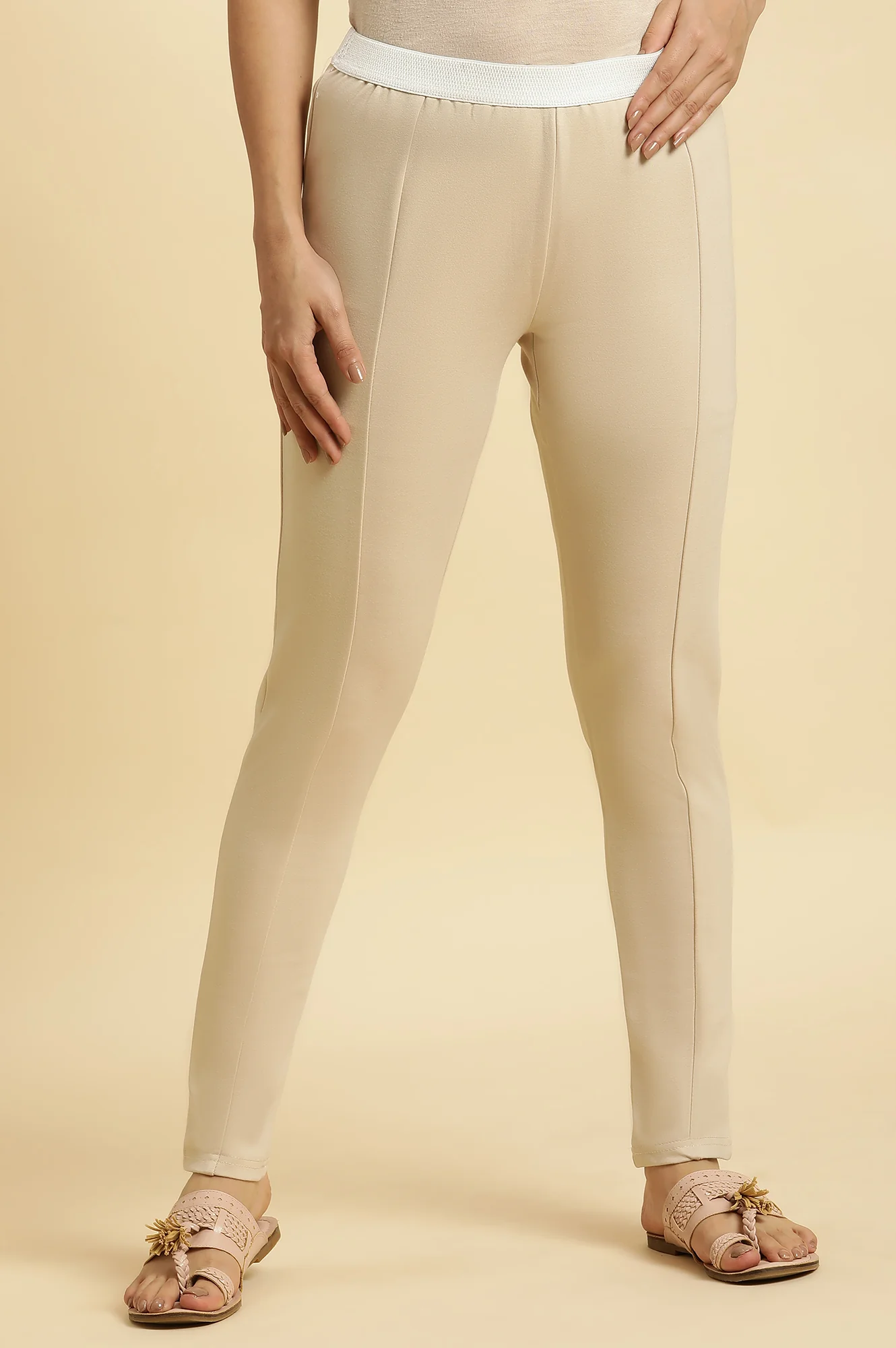 Beige Solid Skinny Rayon Legging