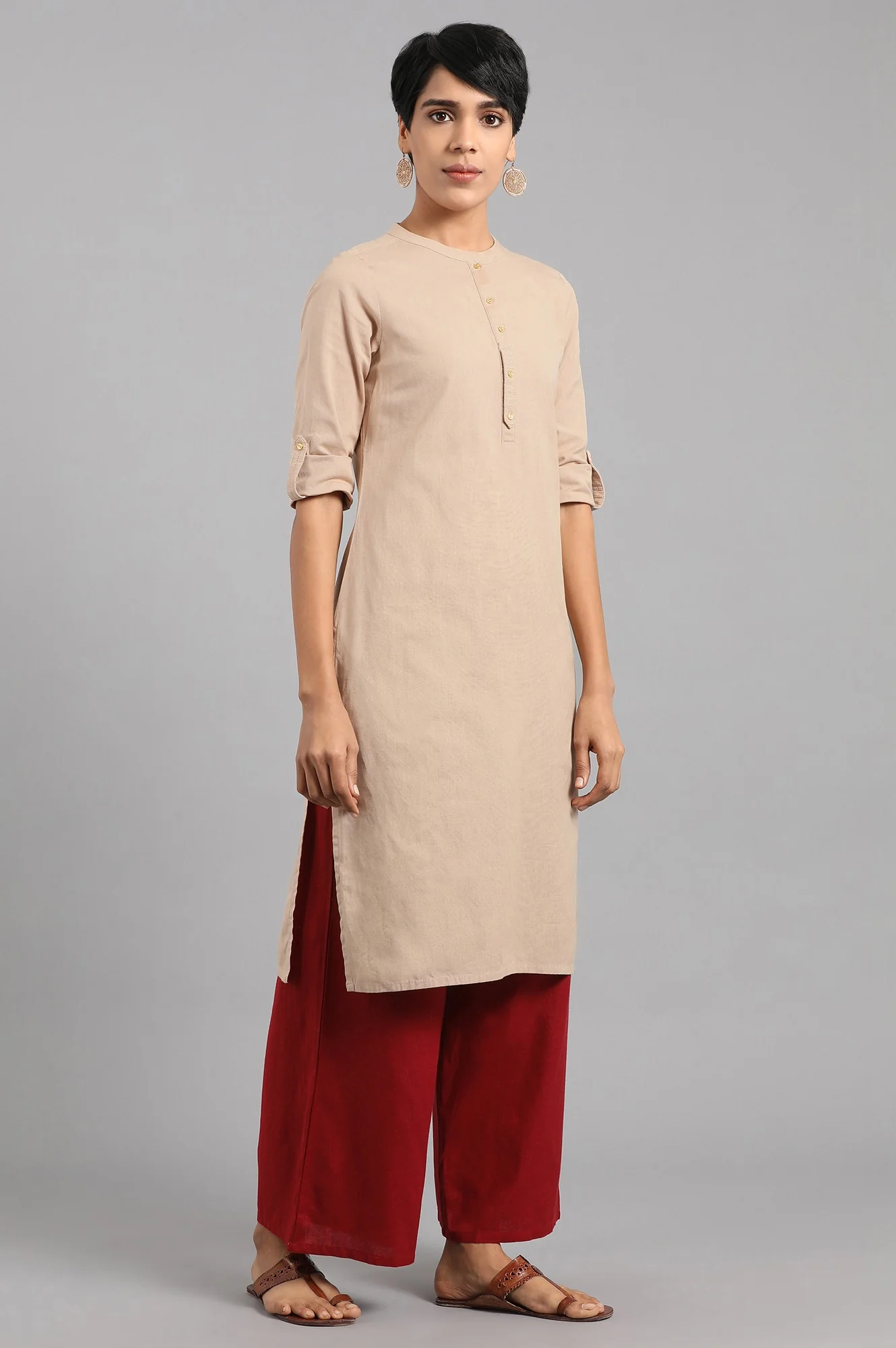Beige Solid Straight Cotton Kurta - Image 4