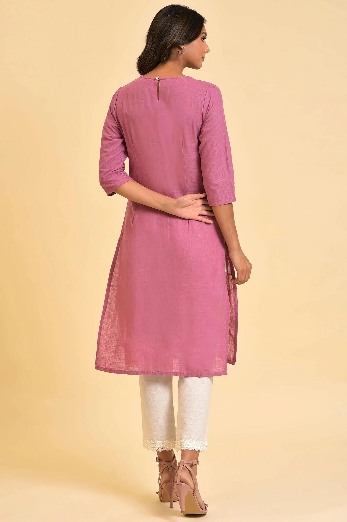 Berry Pink Embroidered kurta With Pin Tucks - Image 2