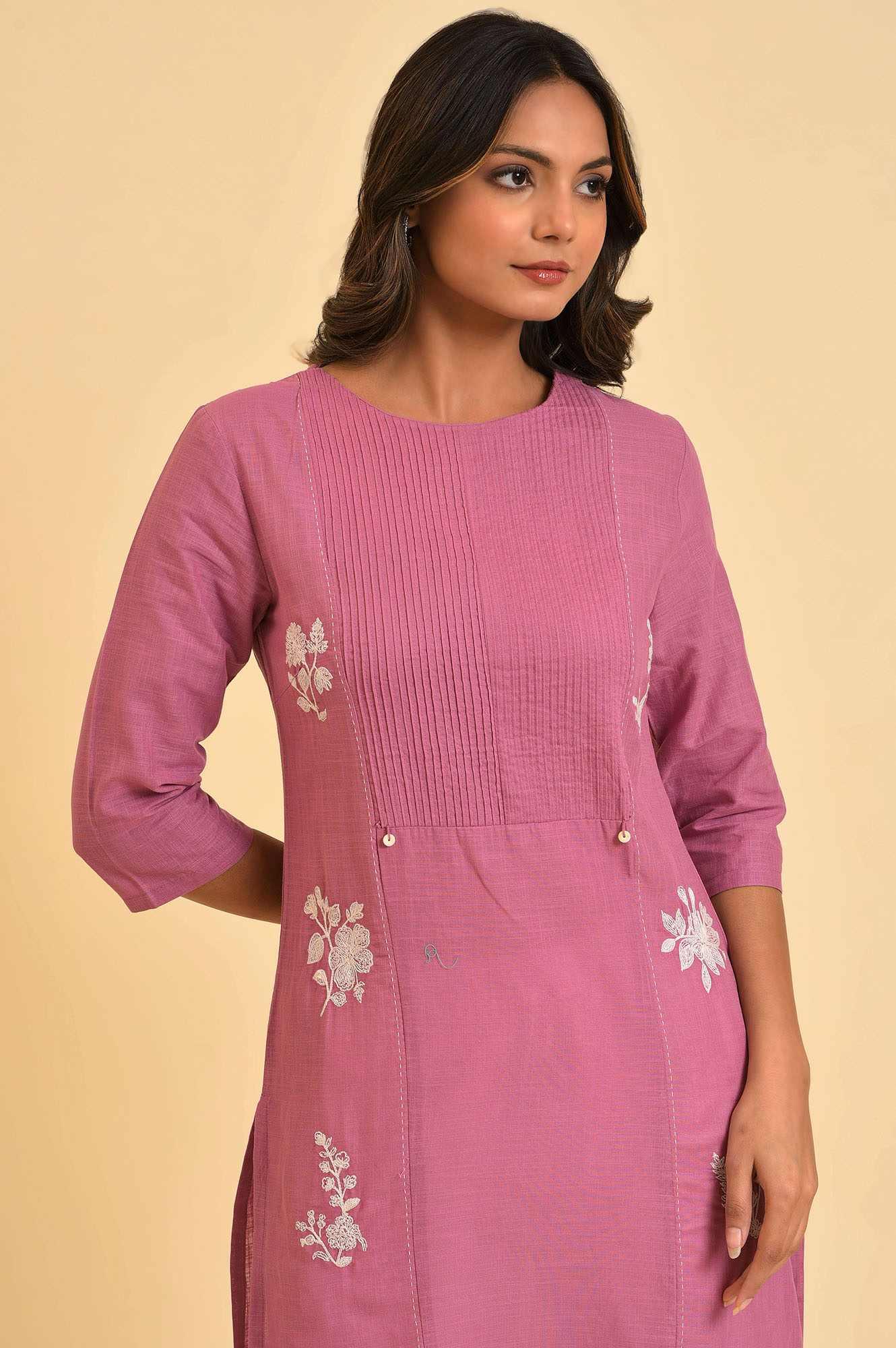 Berry Pink Embroidered kurta With Pin Tucks - Image 5