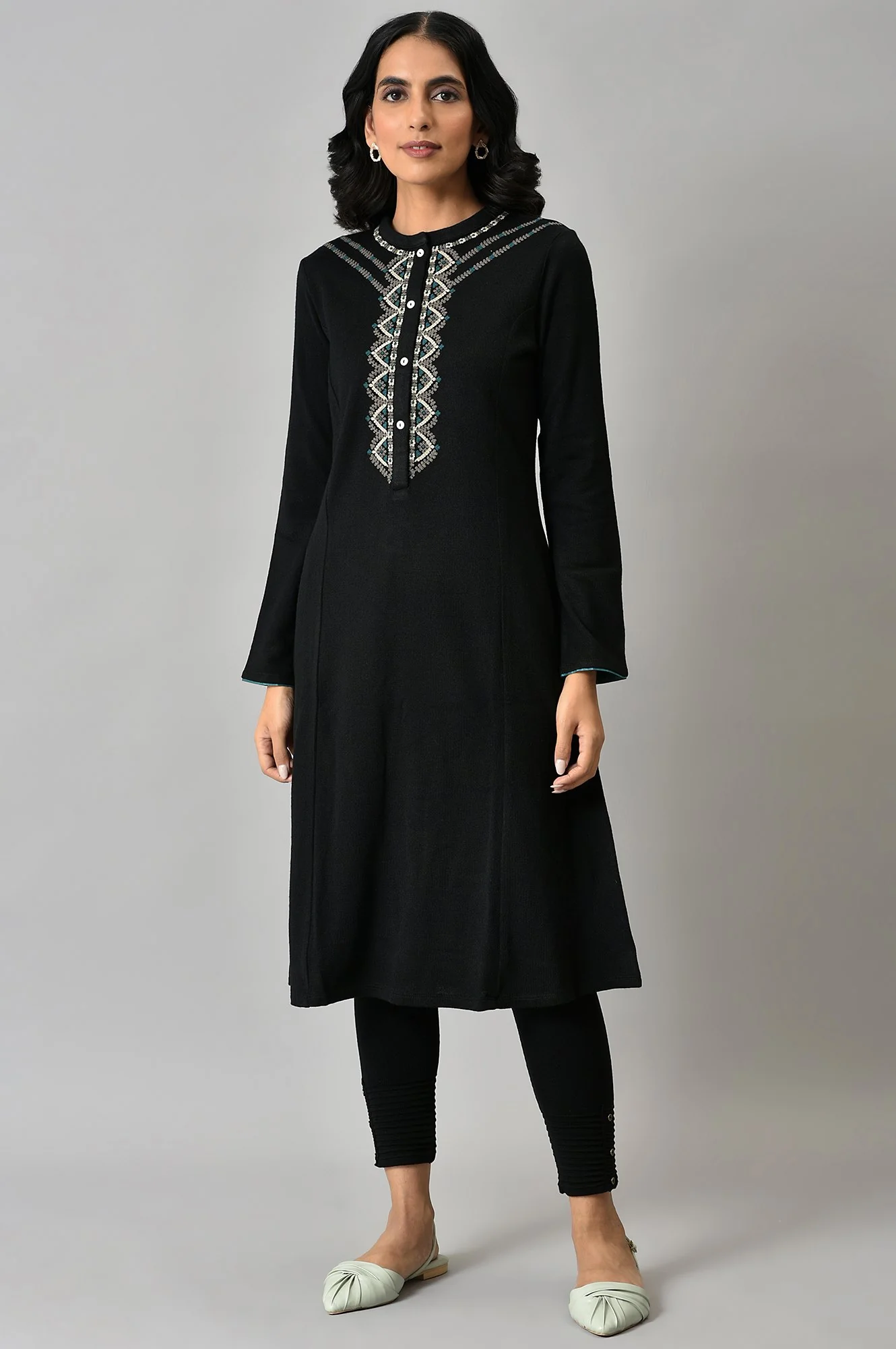 Black Acrylic Winter Leggings - Image 5