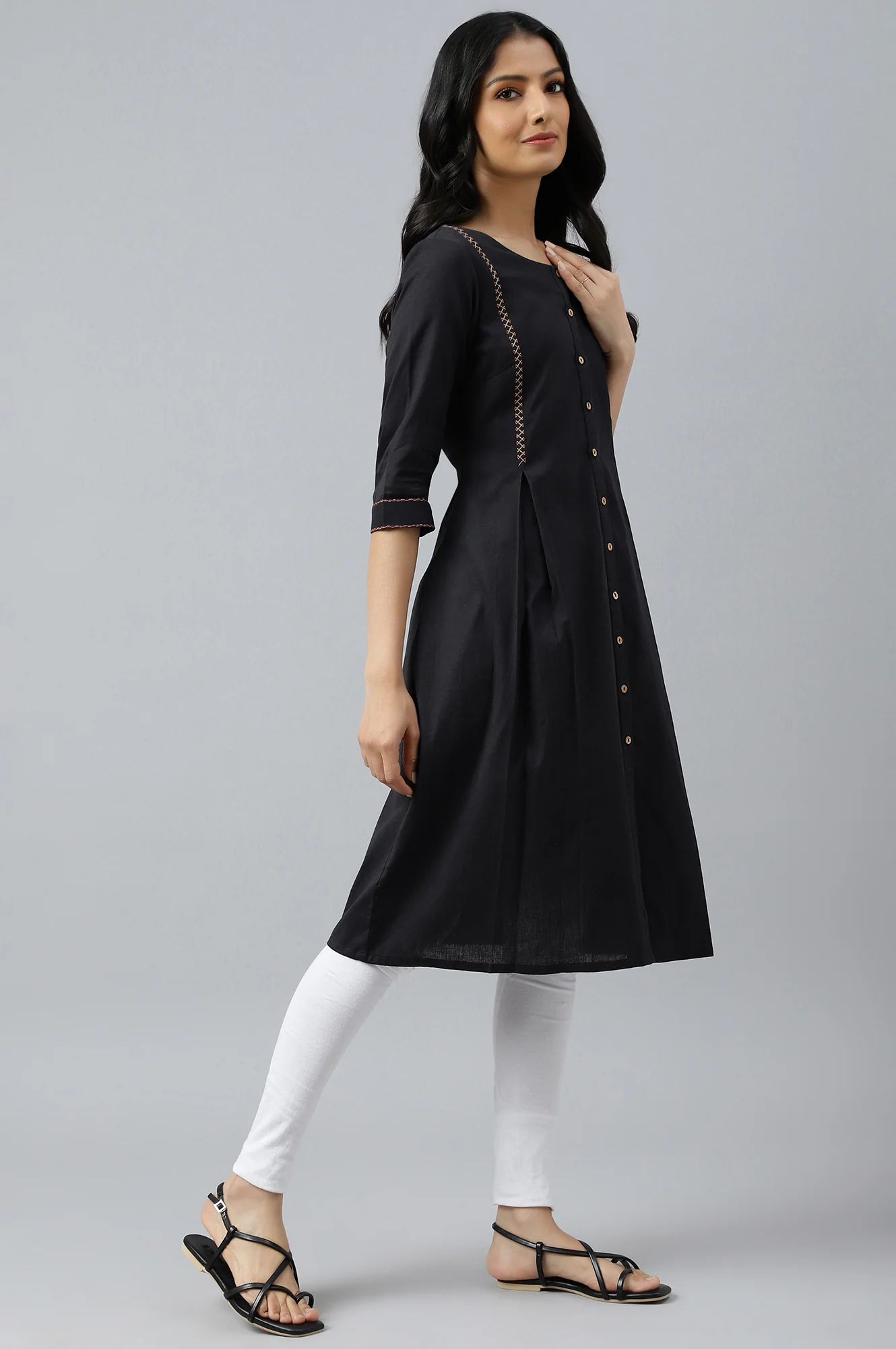 Black Bock Pleated Embroidered kurta - Image 6