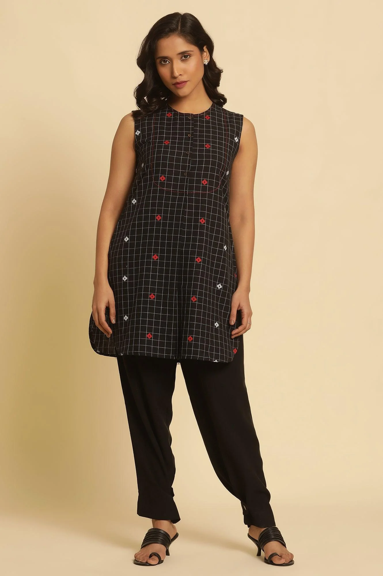 Black Checker Tunic With Curved Hemline - Image 2