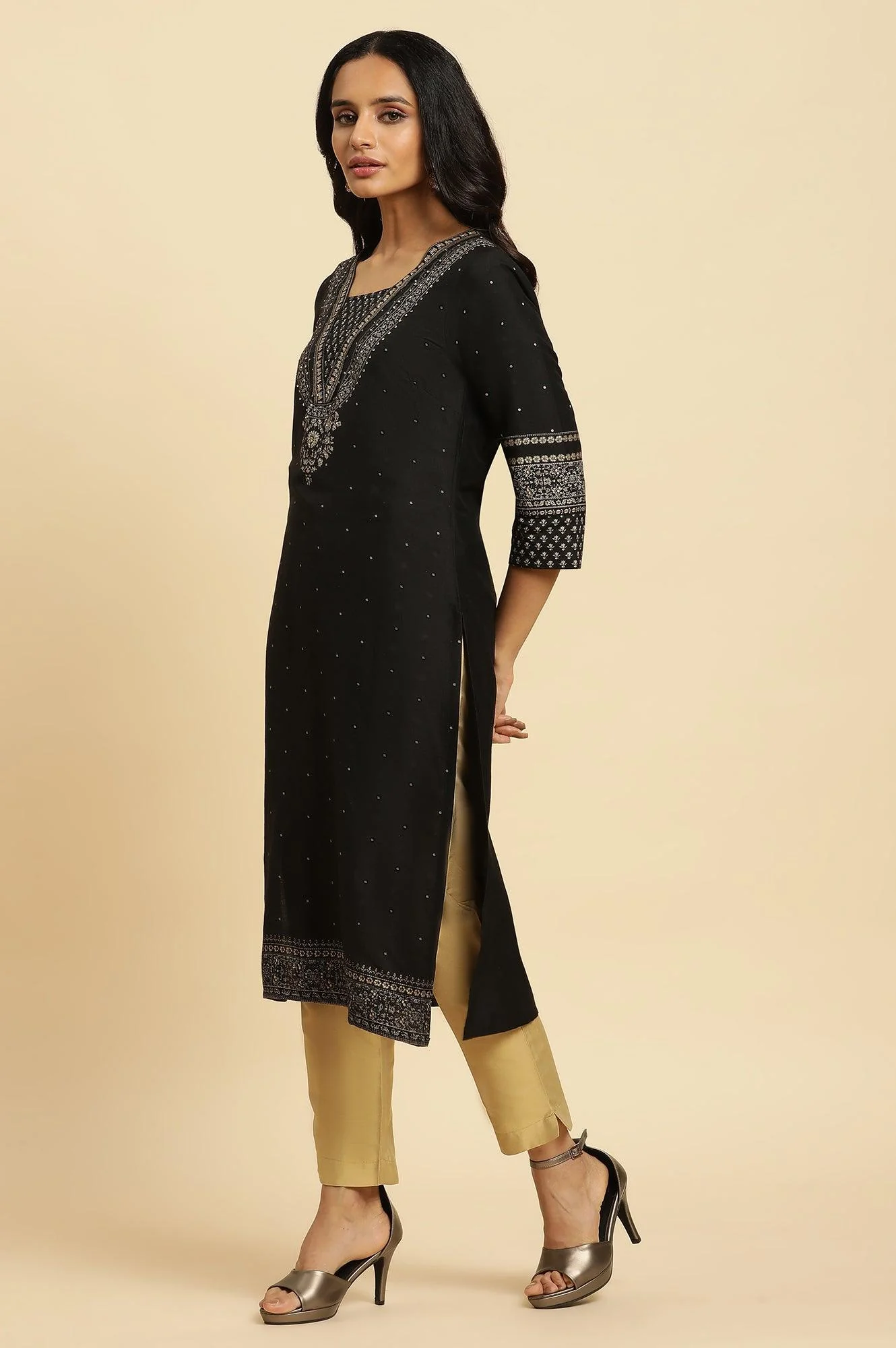 Black Embellished Straight Festive Kurta - Image 3