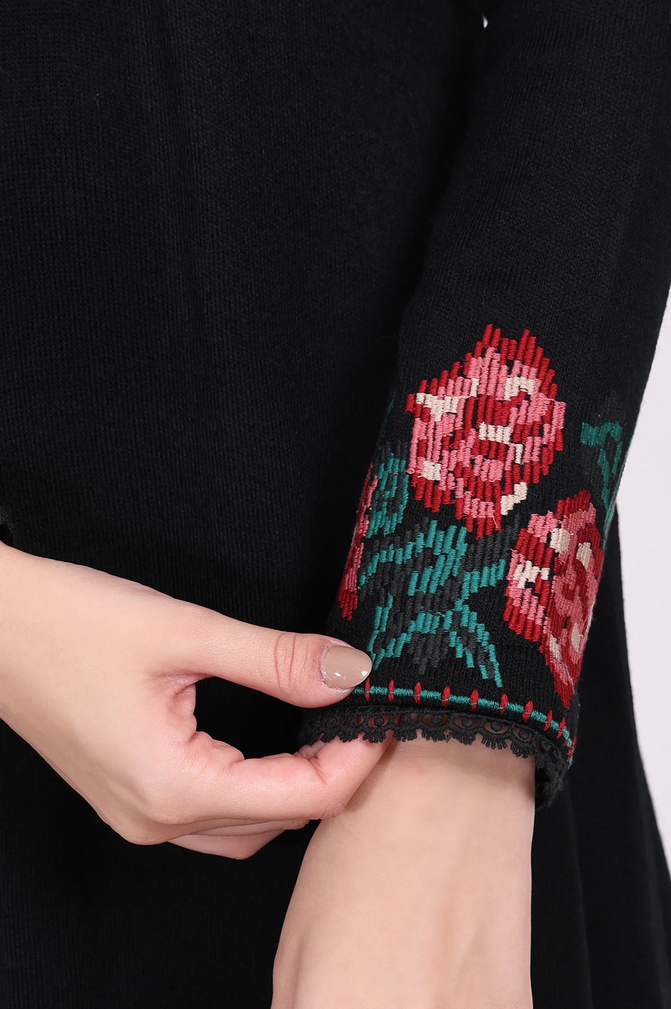 Black Embroidered A-Line Acrylic Winter Kurta - Image 7