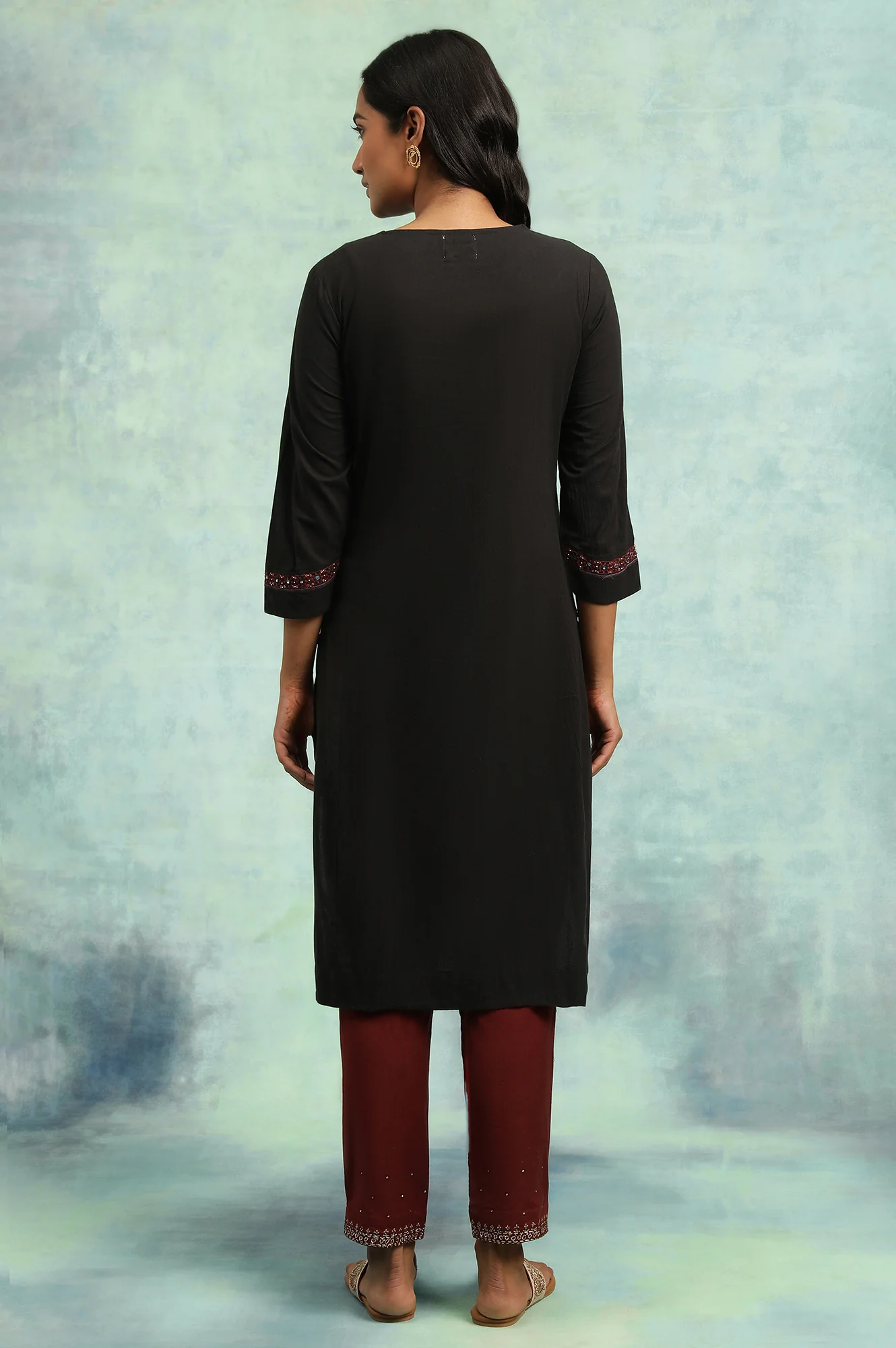 Black Embroidered Cotton kurta - Image 2