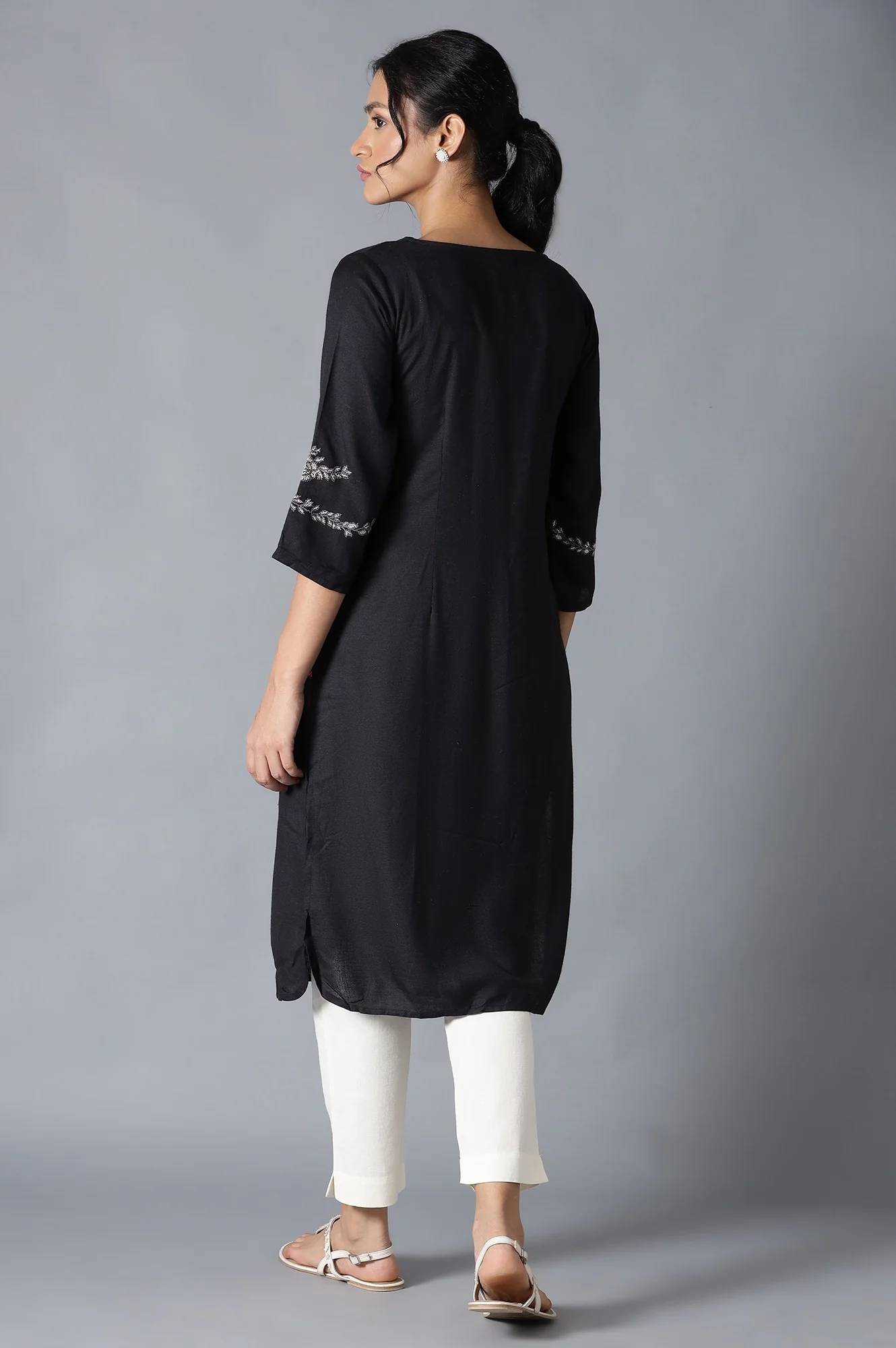 Black Embroidered kurta - Image 2