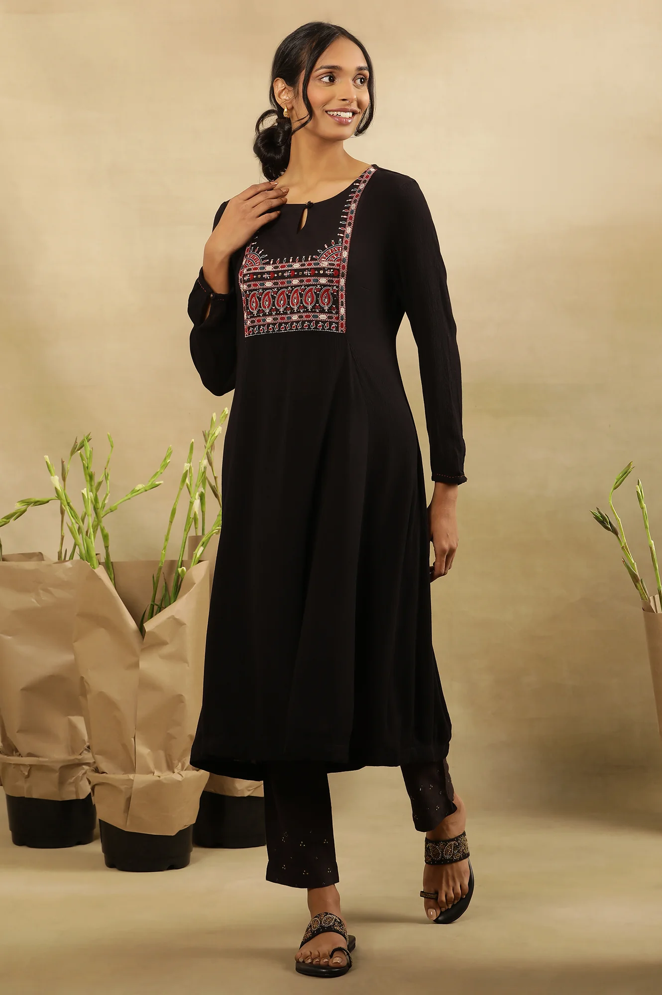 Black Embroidered Rayon Crepe Kurta