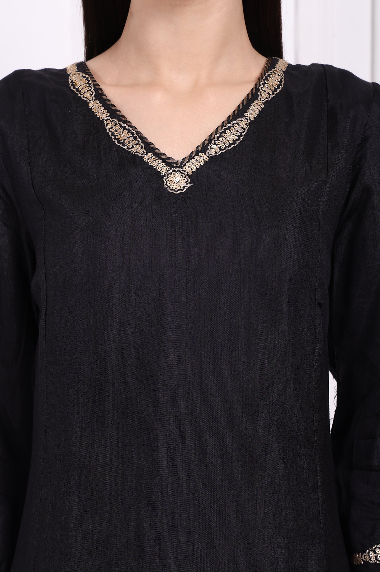Black Embroidered Straight Kurta with Straight Pant and Dupatta Set - Image 3