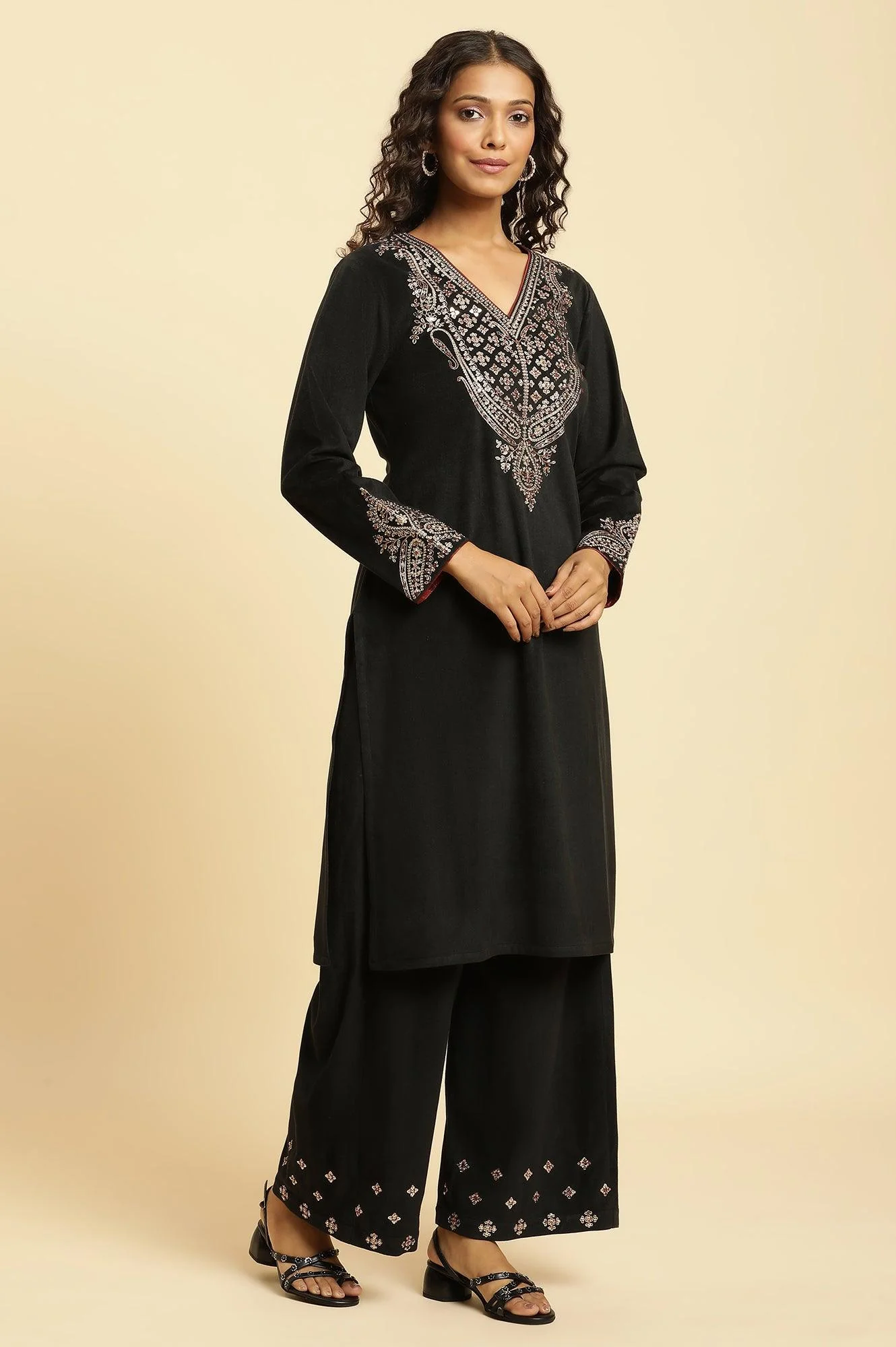 Black Embroidered Velvet Winter Kurta, Pants And Shawl Set - Image 5