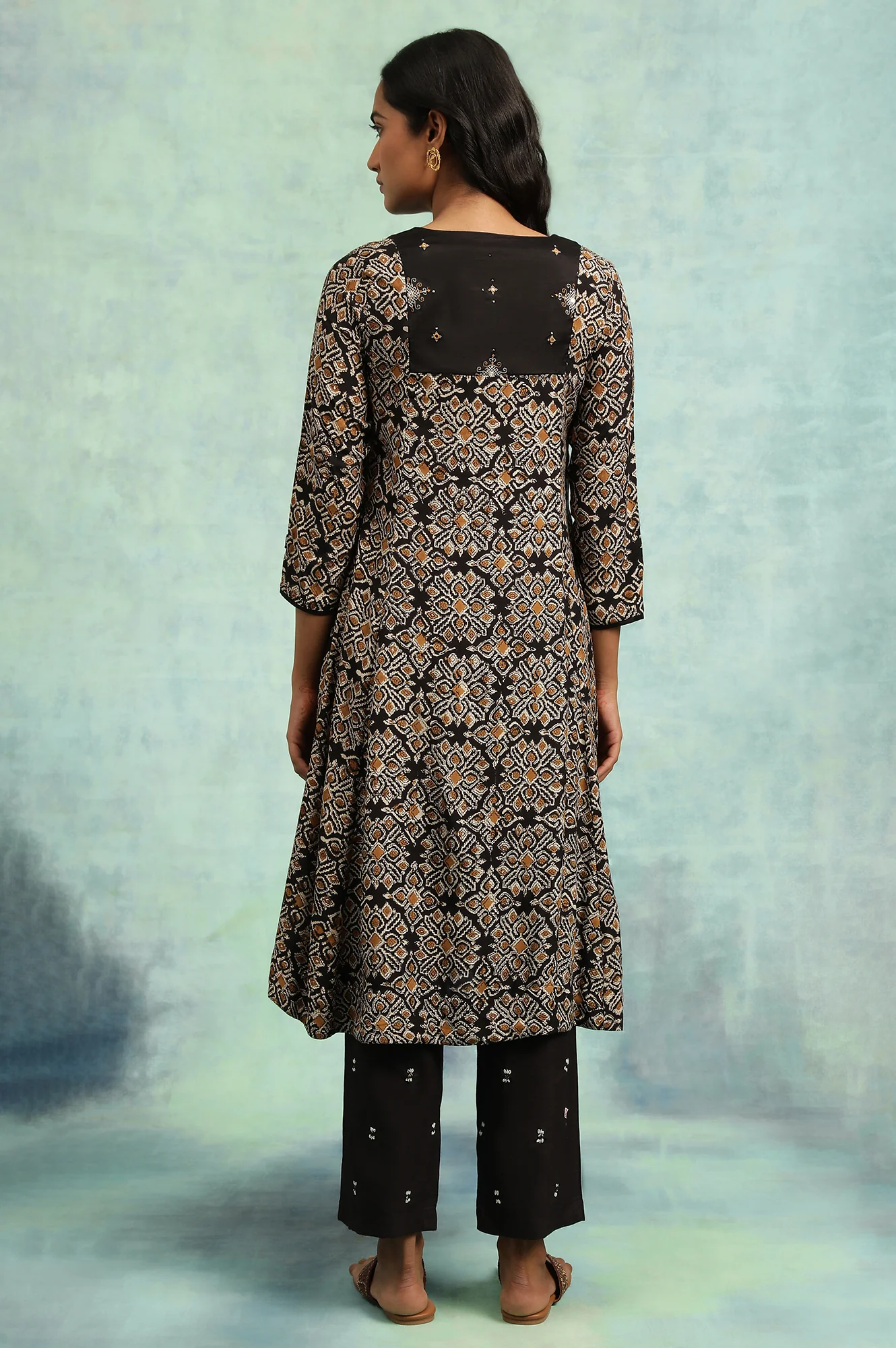 Black Flared kurta In Handblock Print - Image 2