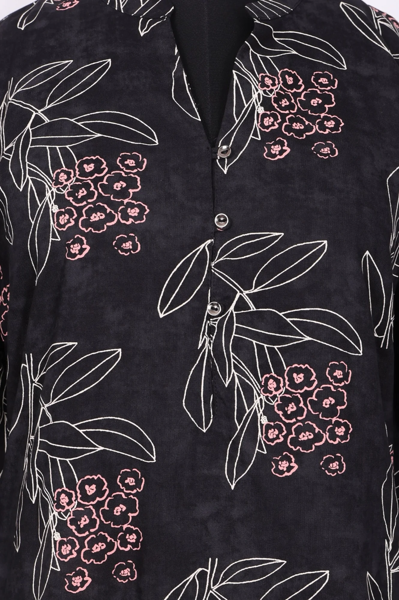 Black Floral Printed Rayon Straight Kurta - Image 2