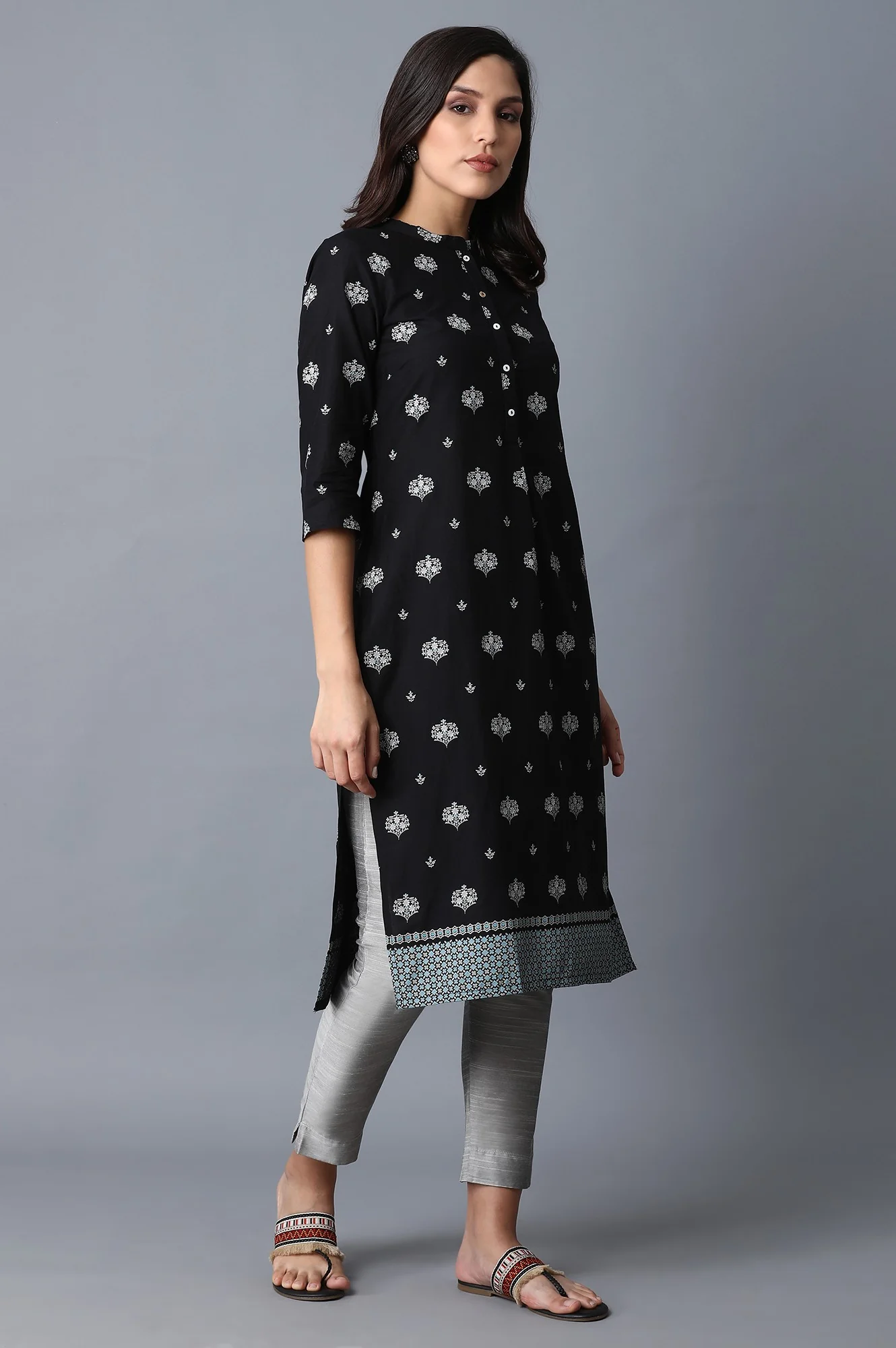 Black Floral Straight Cotton Kurta - Image 4