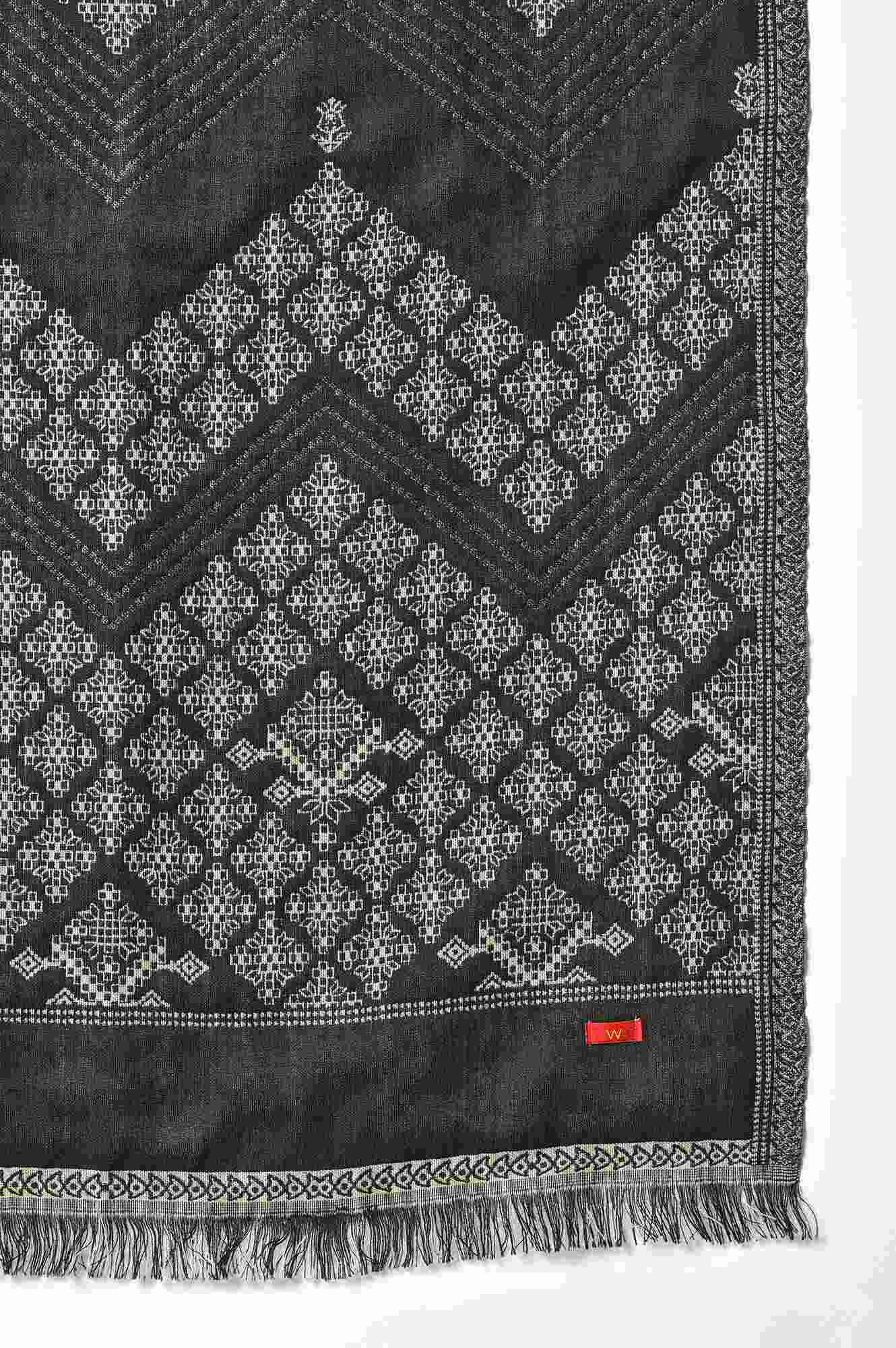 Black Geometric Printed Woollen Shawl - Image 4