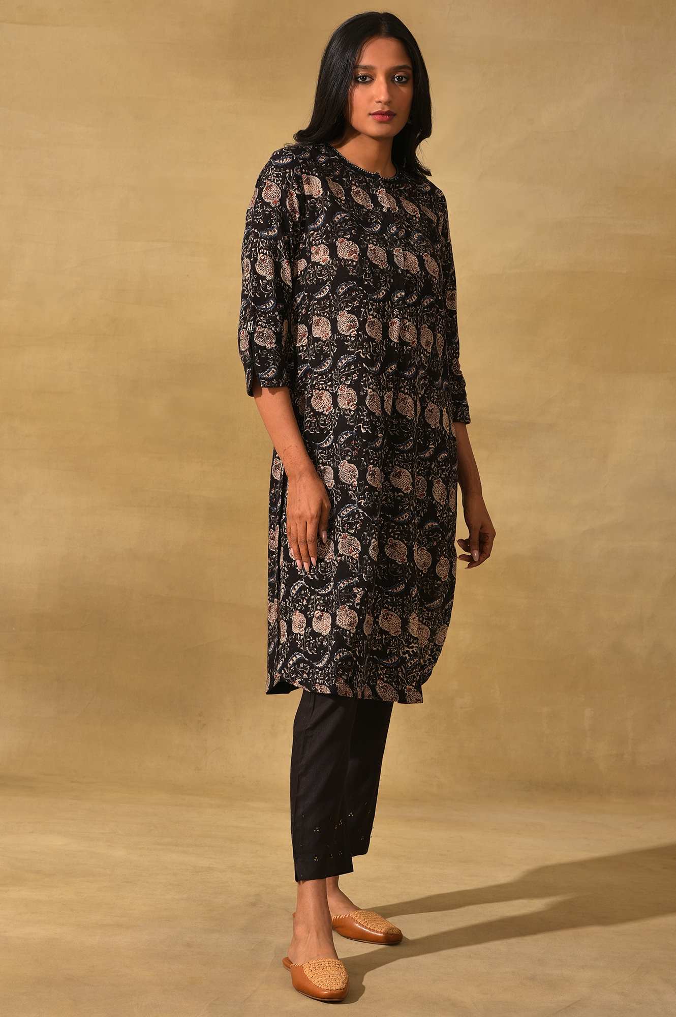 Black Handblock Print Slub kurta - Image 4