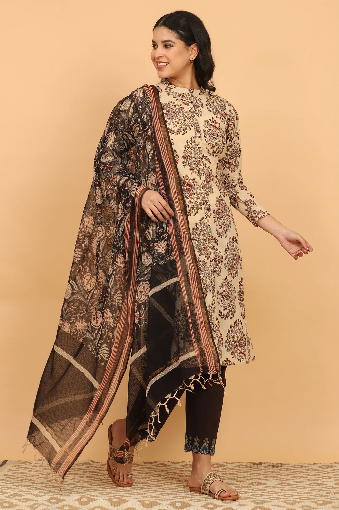 Black Handblock Printed Dupatta in Kota Doriya - Image 2