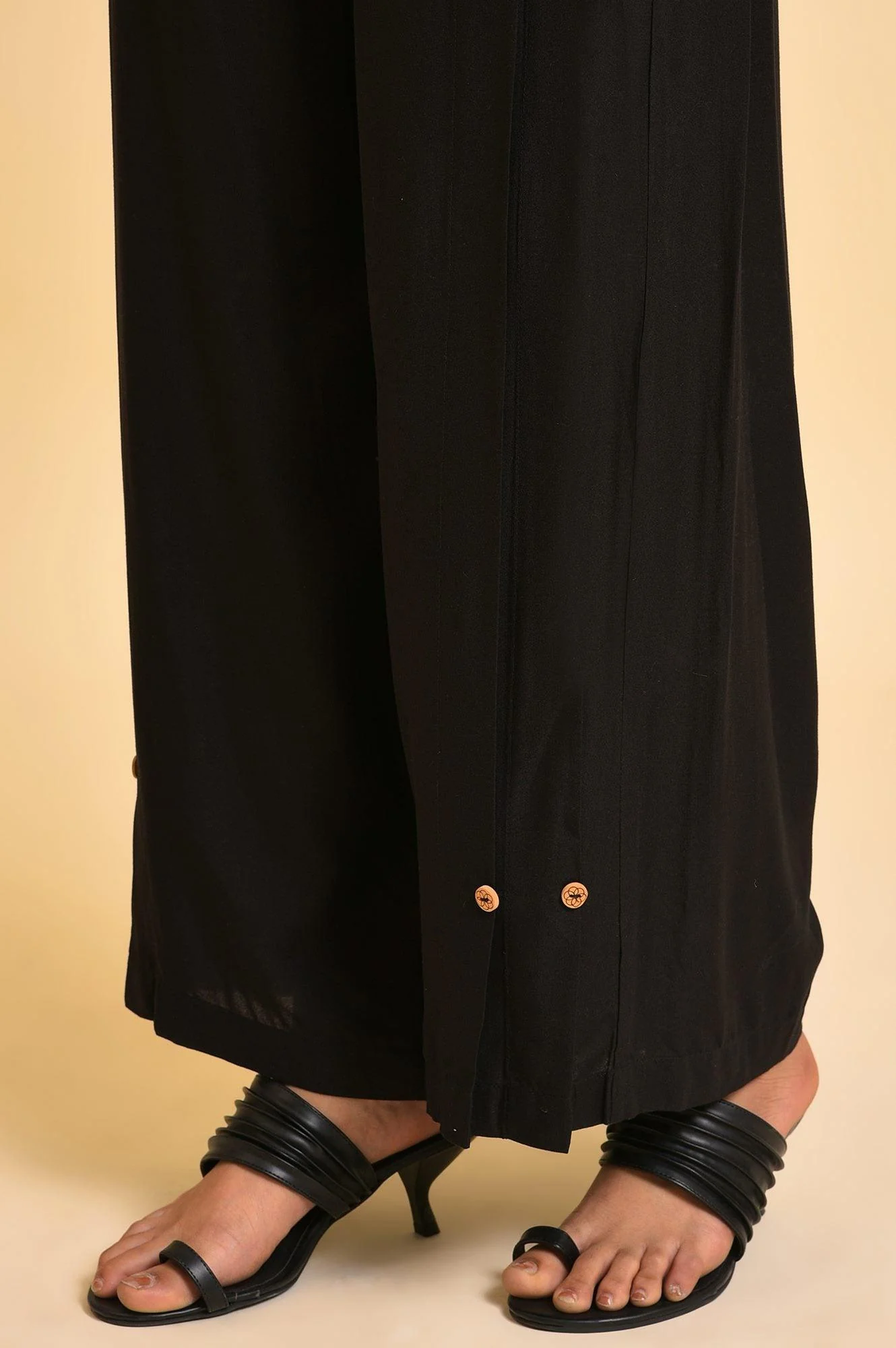 Black Placement Print kurta & Parallel Pants Set - Image 8