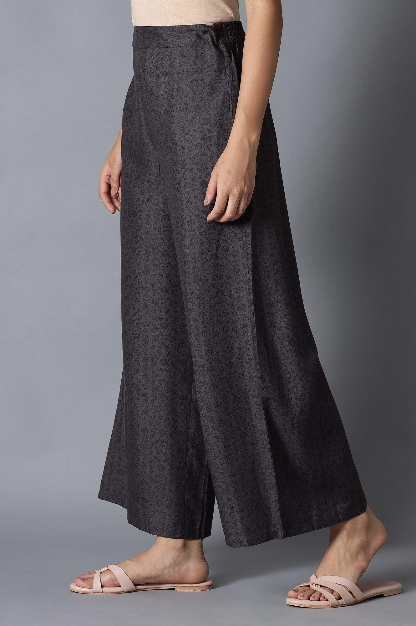Black Pleated Parallel Pants - Image 3