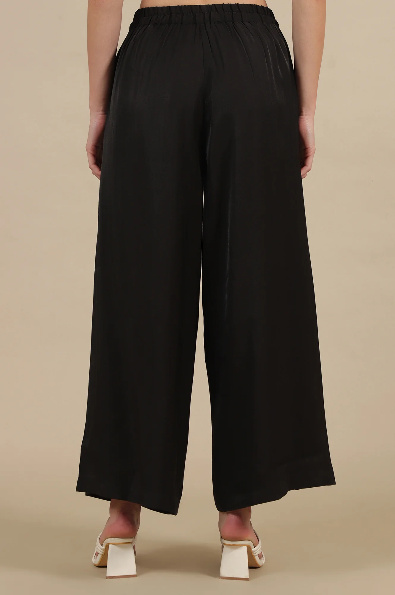 Black Solid Flared Rayon Palazzo With Pleated Detail - Image 3