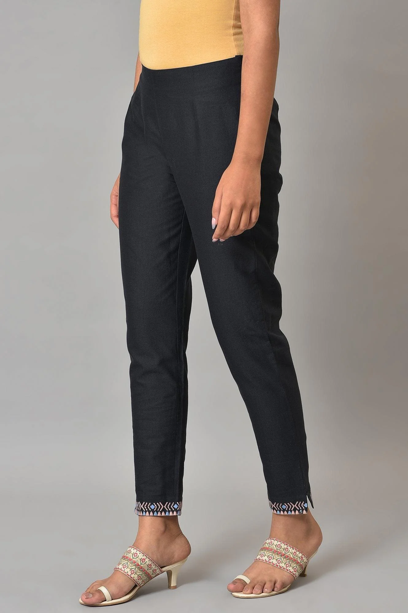Black Slim Pants With Embroidery - Image 3