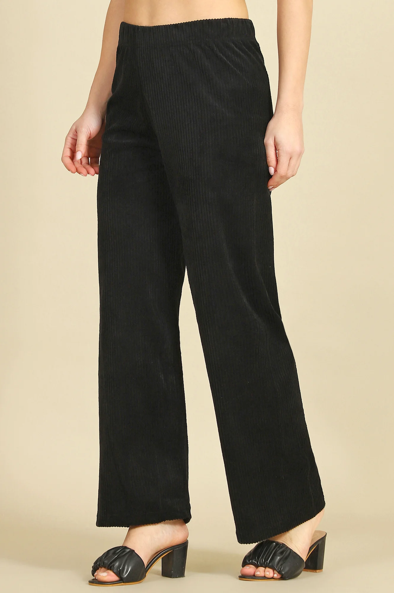 Black Solid Straight Fit Cotton Pants With Slip On Closure - Image 4