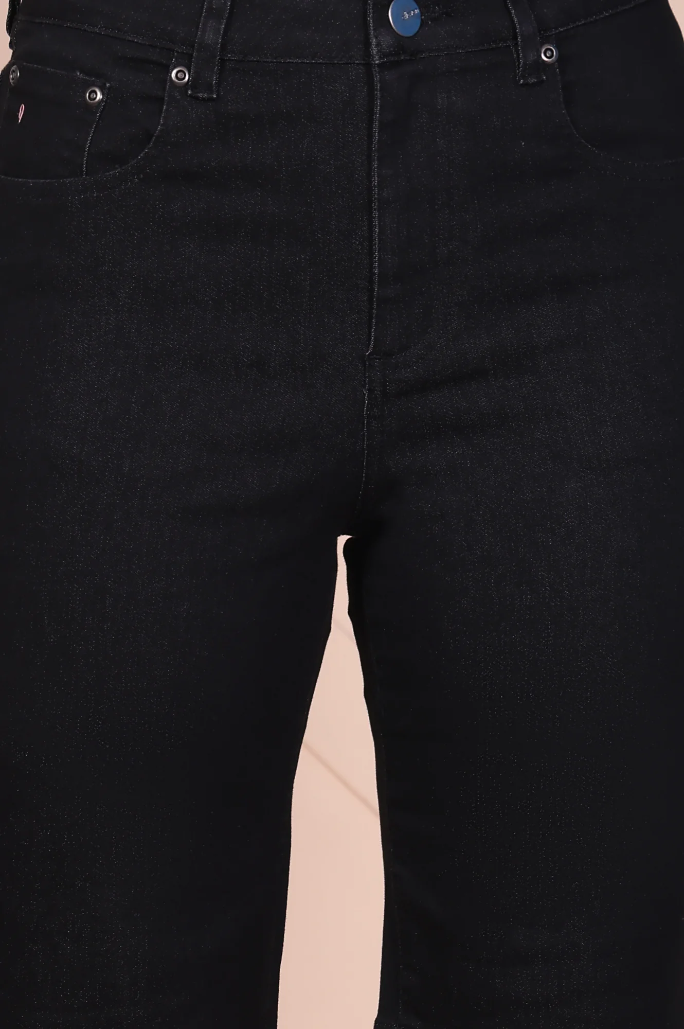 Black Solid Denim Lycra Straight Fit Shorts - Image 6