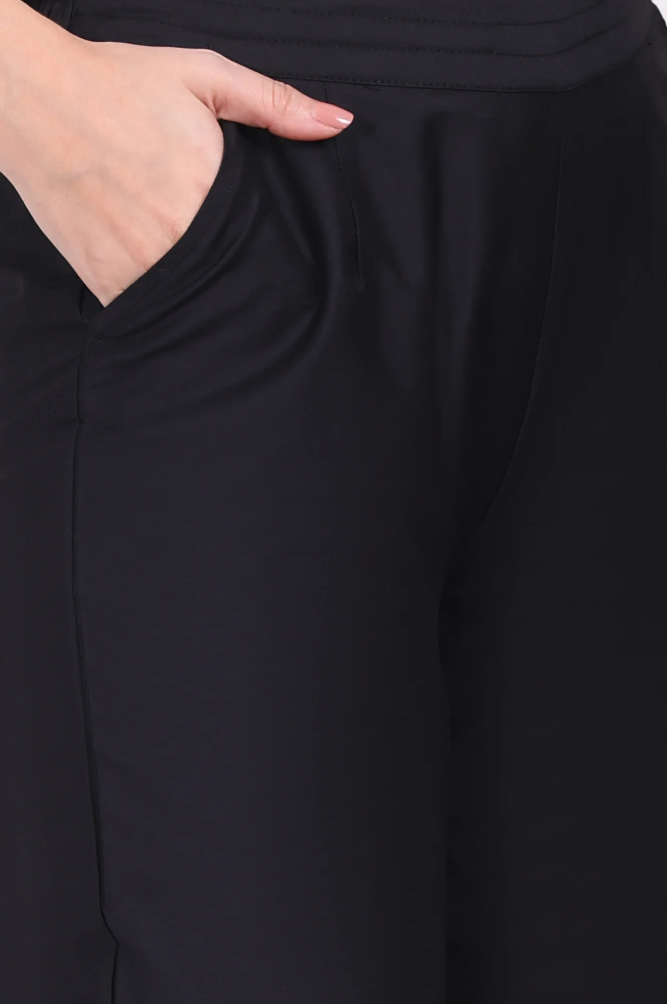 Black Solid Embroidered Mid Rise Ankle Length Straight Pants - Image 7