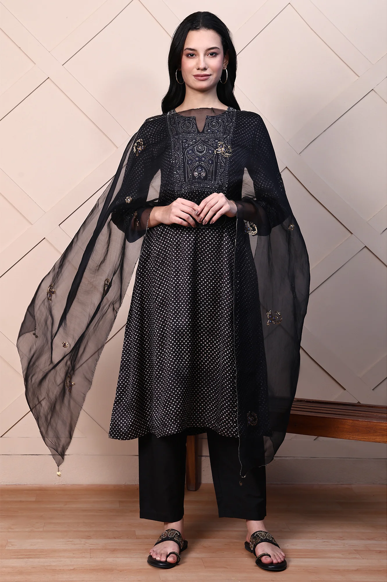 Black Solid Embroidered Sheer Organza Dupatta - Image 2