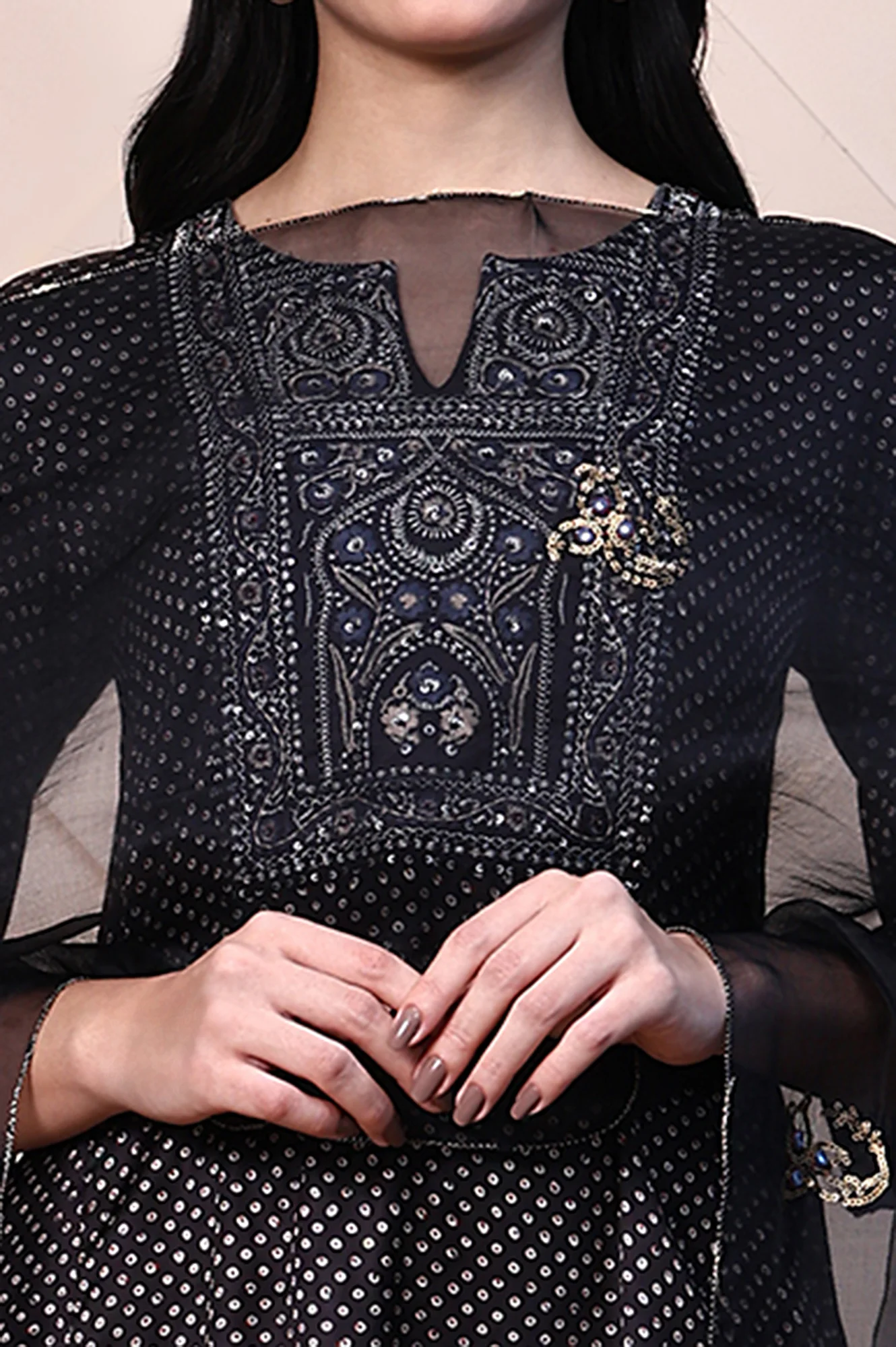 Black Solid Embroidered Sheer Organza Dupatta - Image 4