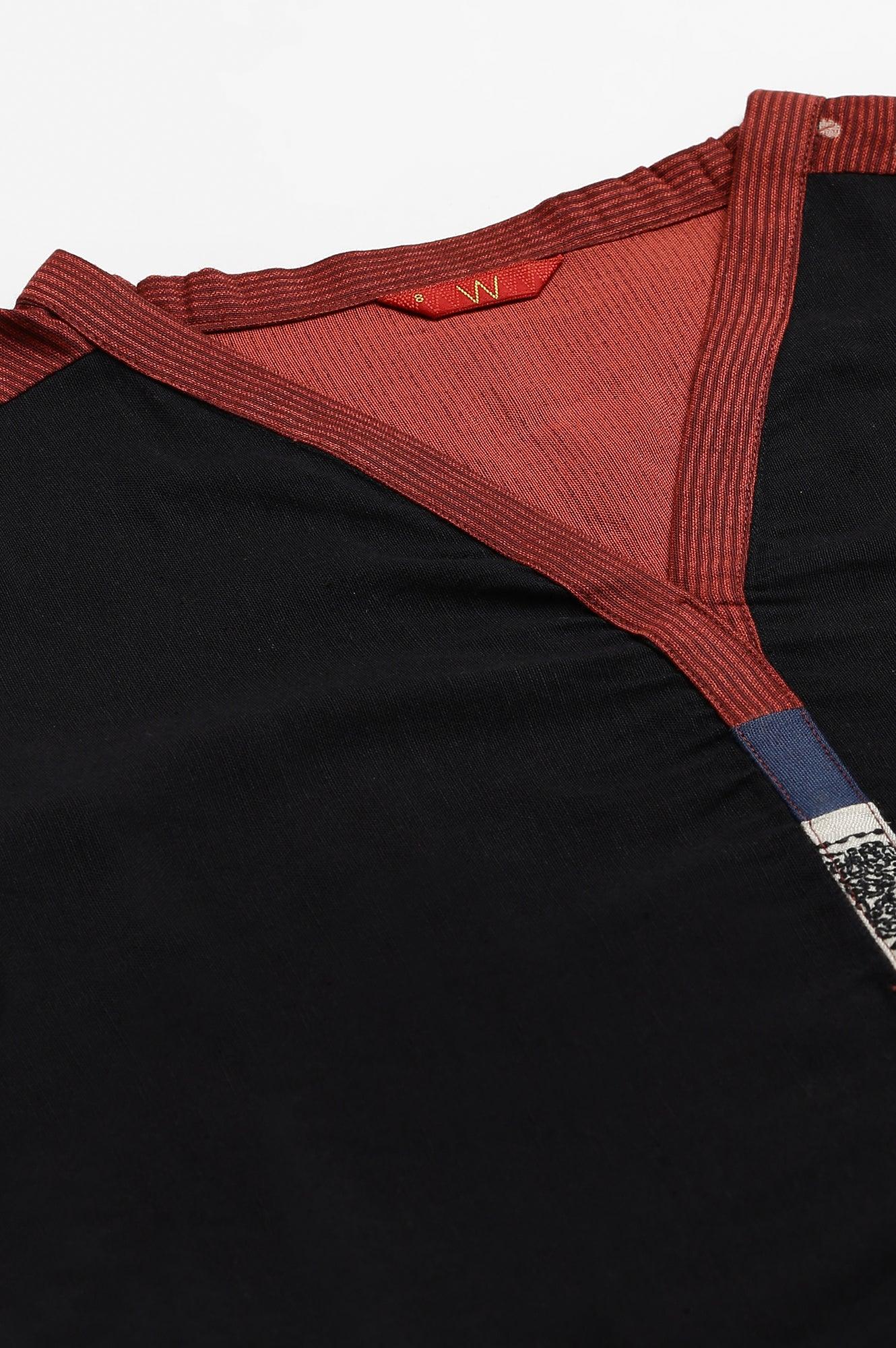 Black Solid kurta With Printed Placket - Image 2