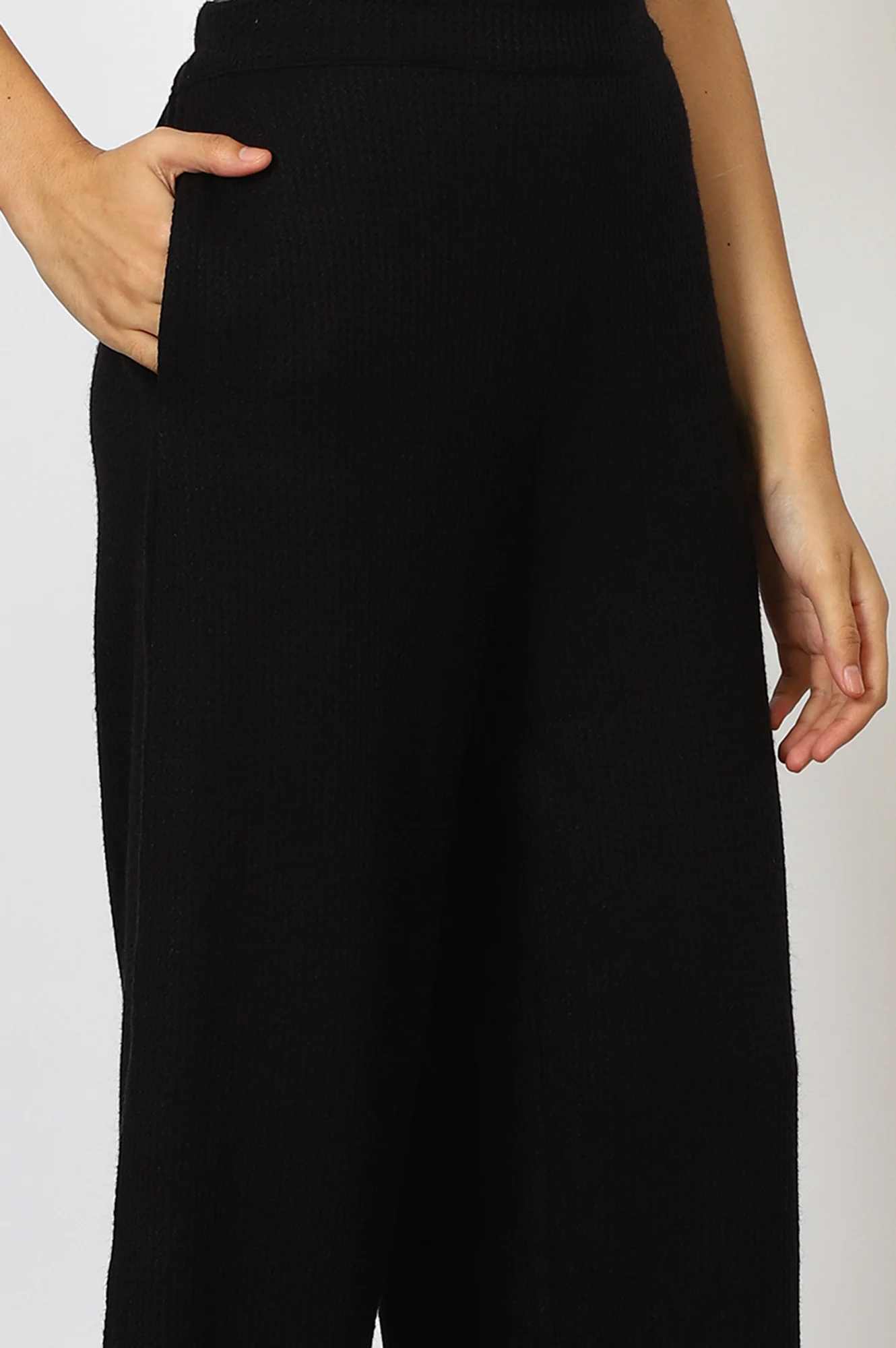 Black Solid Rayon Parallel Pants - Image 7