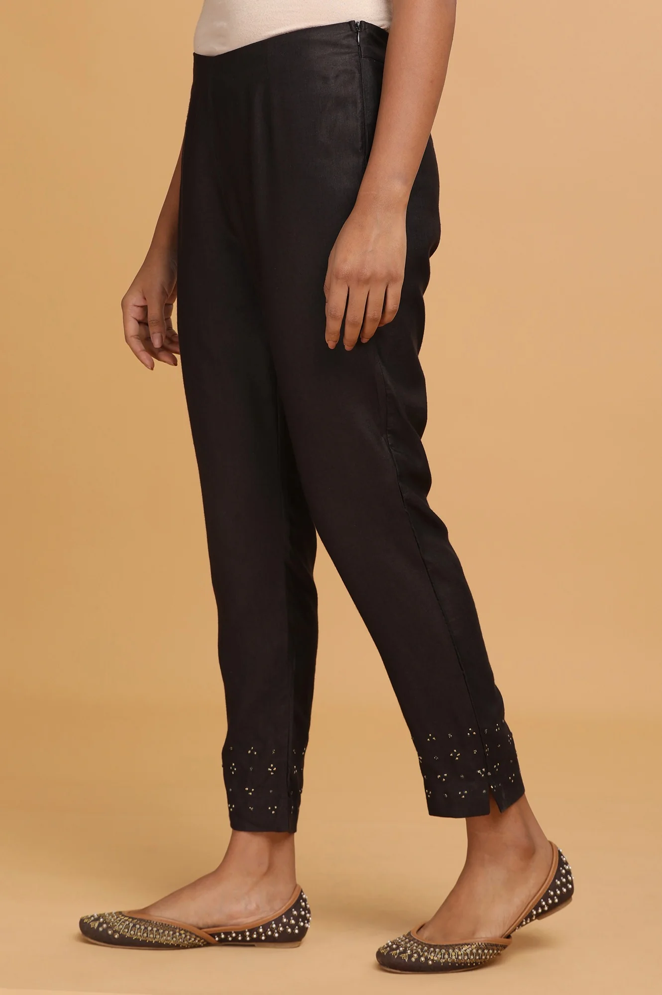 Black Solid Slim Pants - Image 3