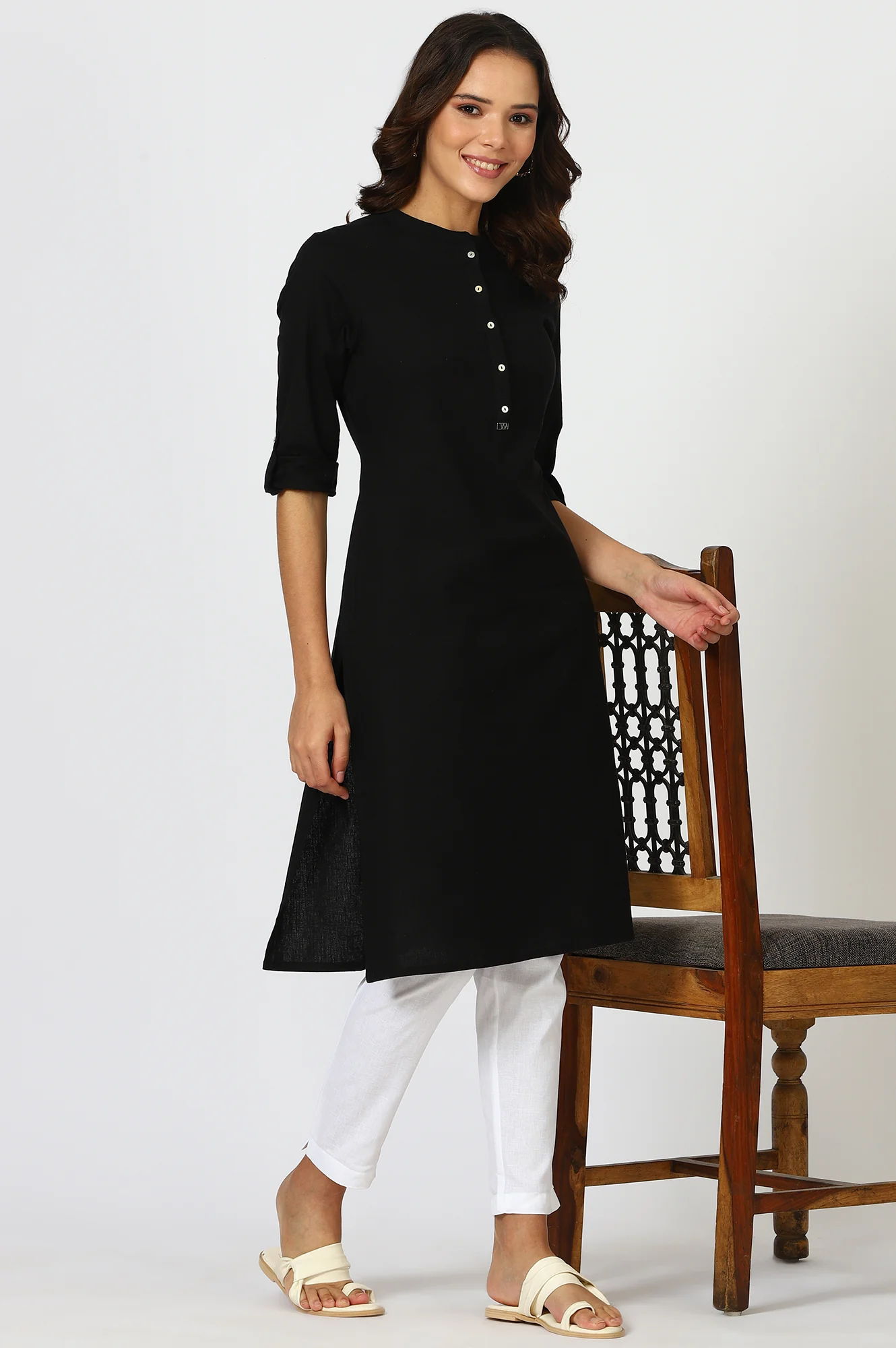 Black Solid Straight Cotton Kurta - Image 6