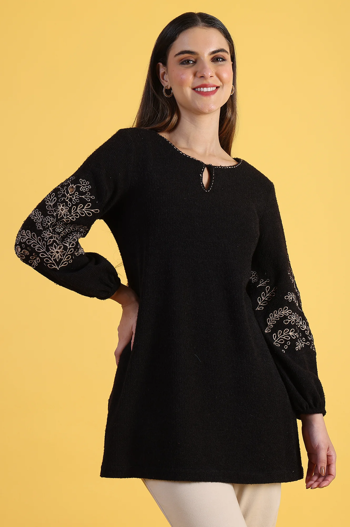 Black Solid Straight Tunic - Image 2