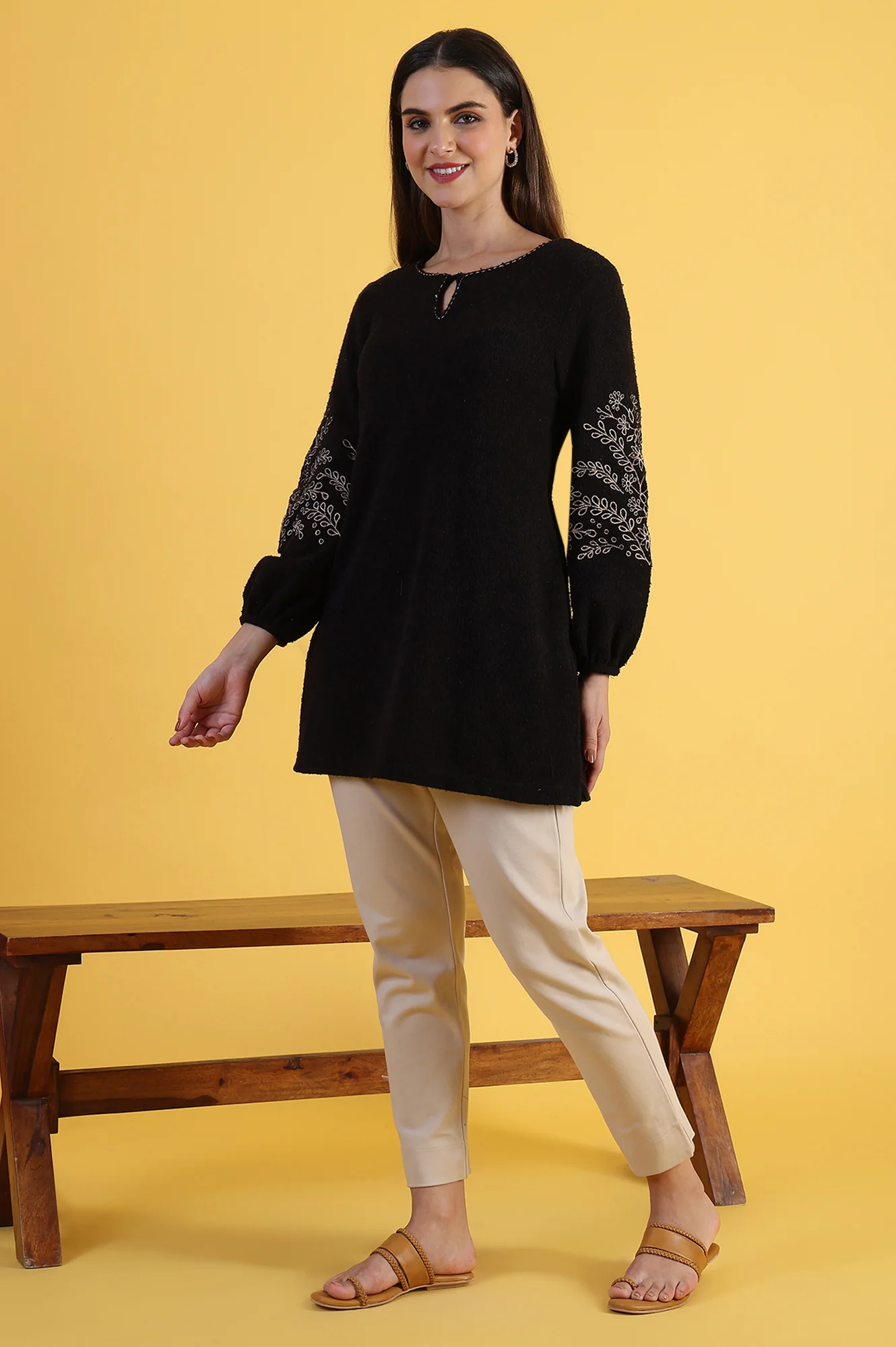 Black Solid Straight Tunic - Image 4