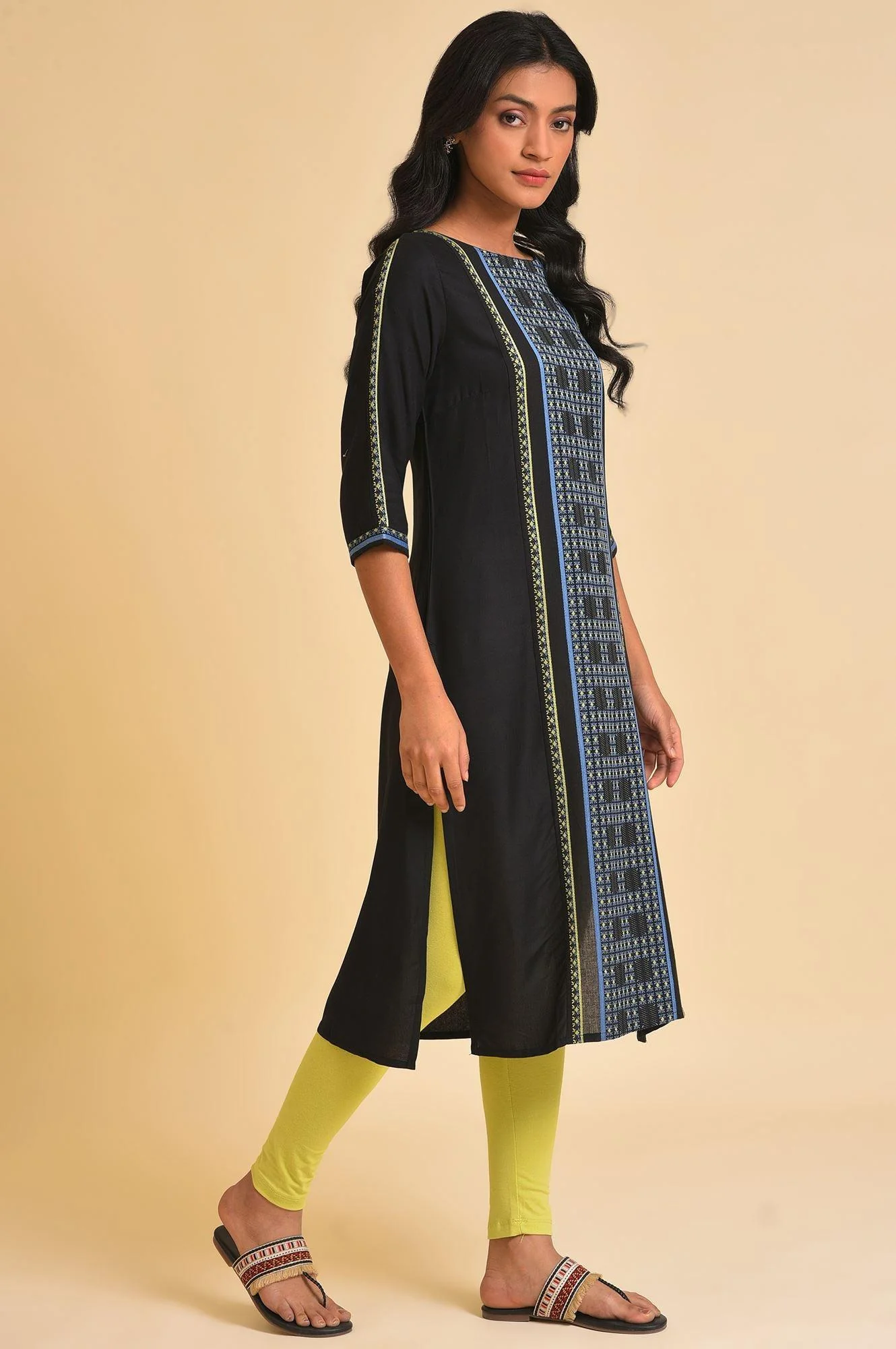 Black Straight kurta With Printed Central Panel - Image 4