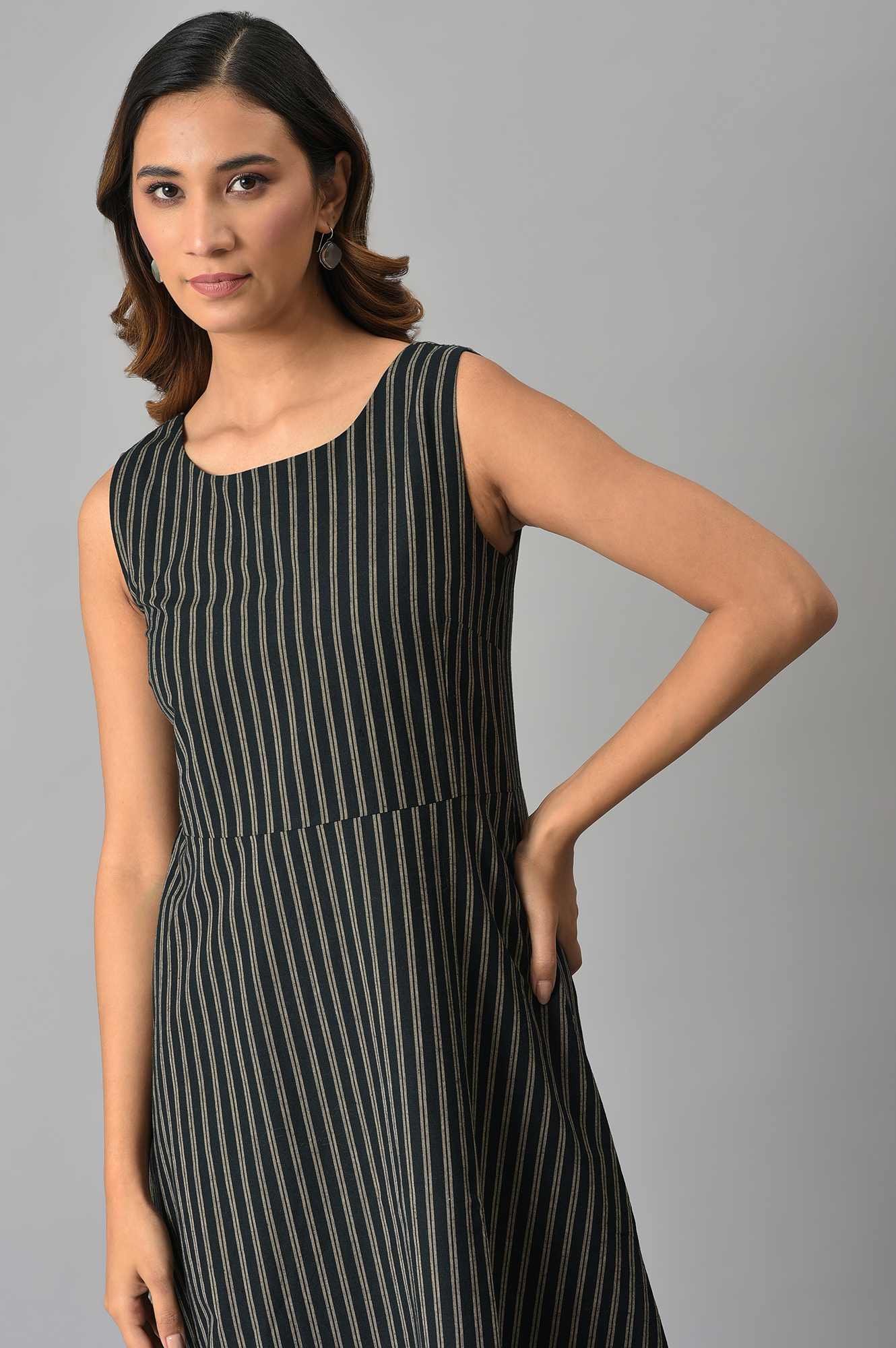 Black Striped Long Sleeveless Dress - Image 6