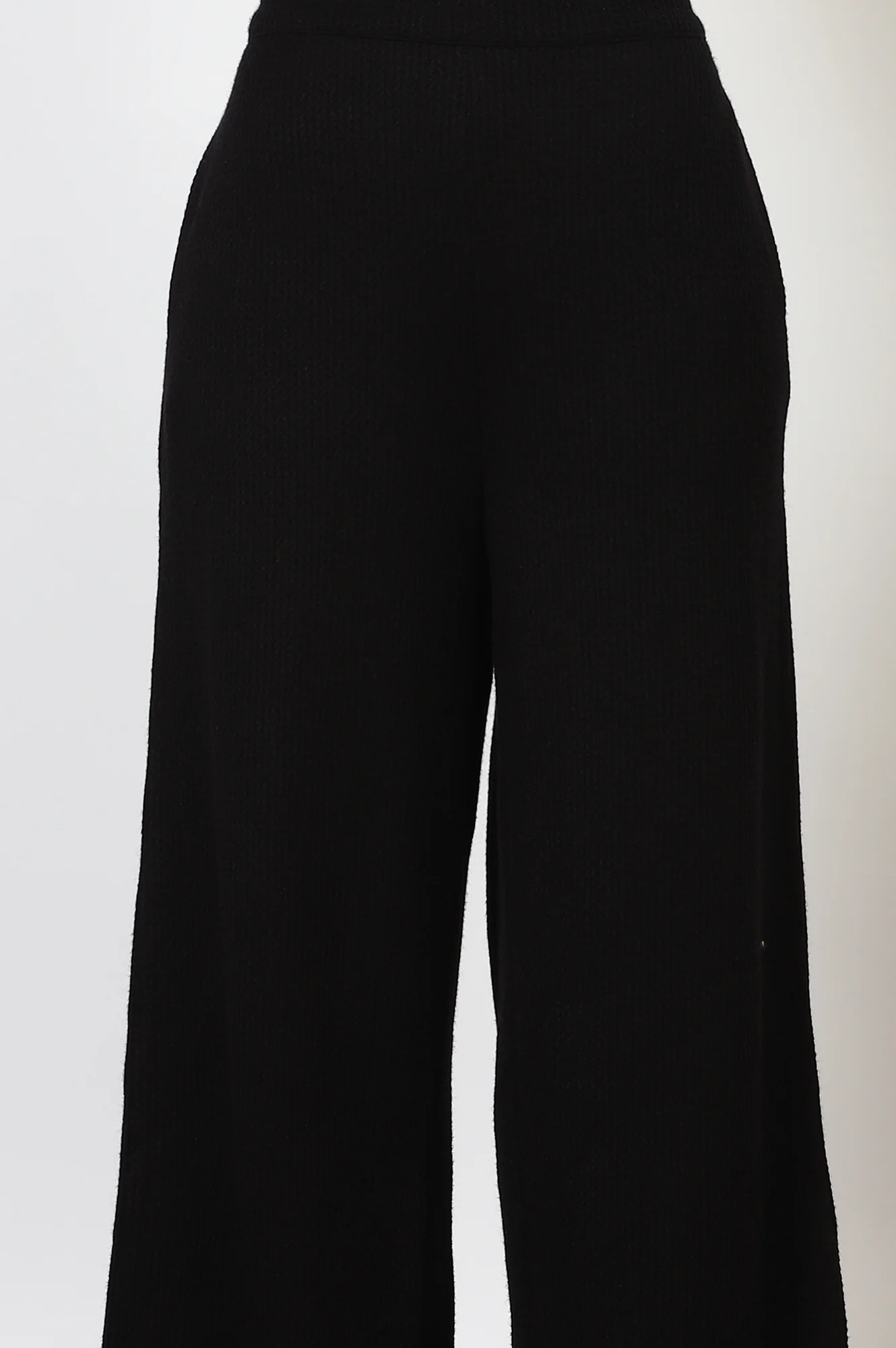 Black Textured Ankle Length Wide Leg Parallel Pants - Image 6
