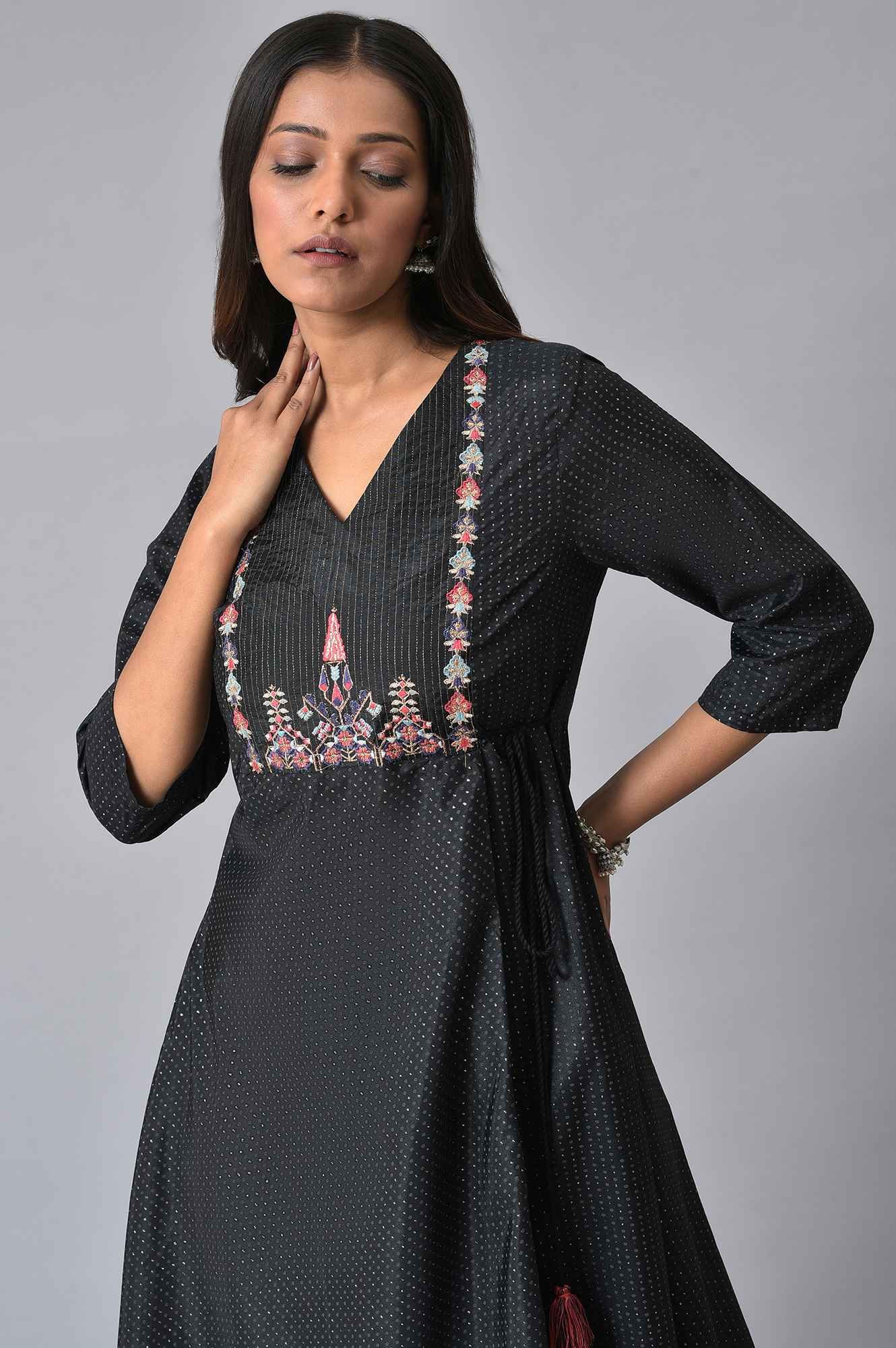 Black Thread Embroidery A-line Kurta and Slim Pant Set - Image 2