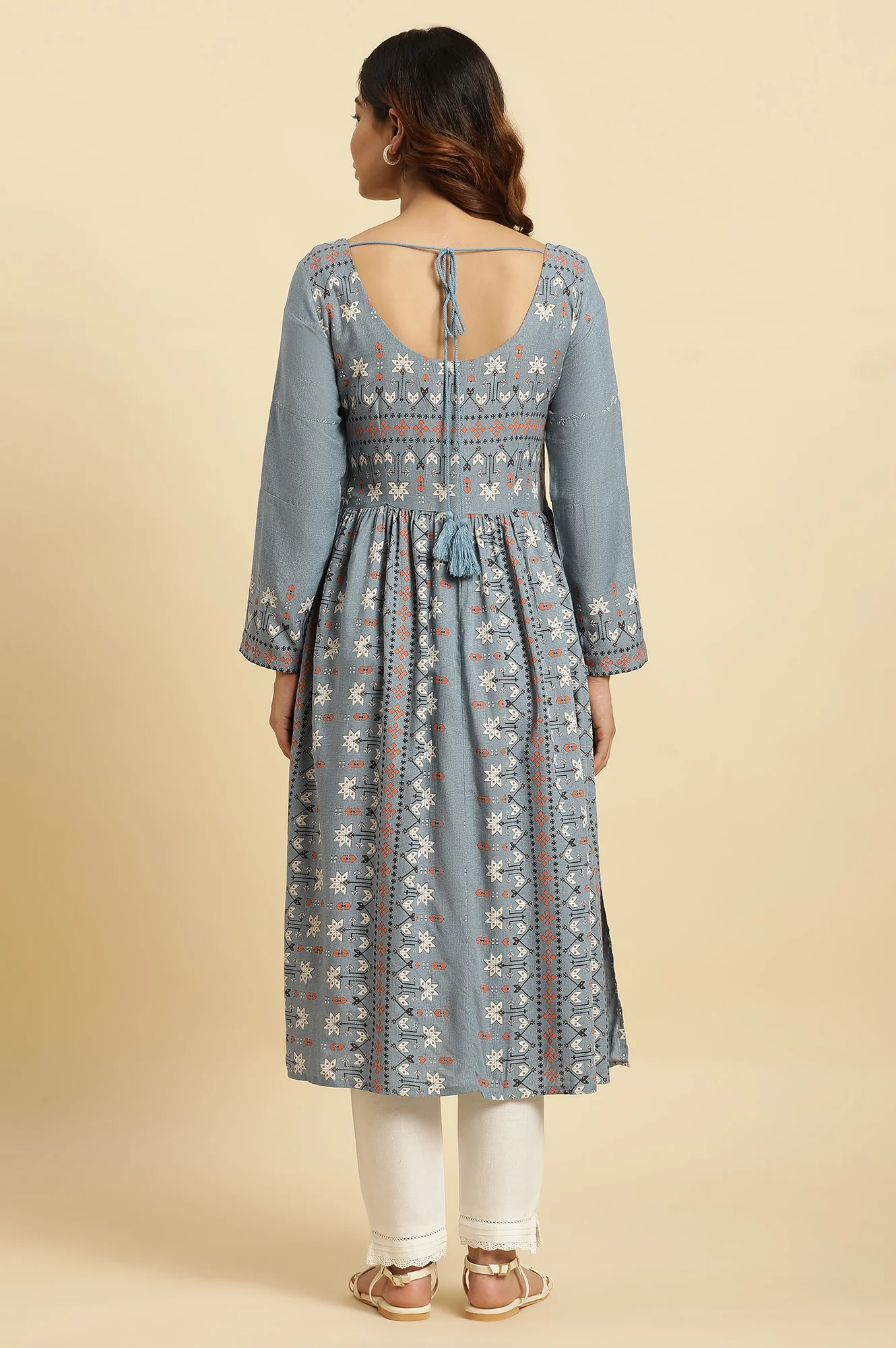 Blue Aztec Printed High Slit Kurta - Image 4