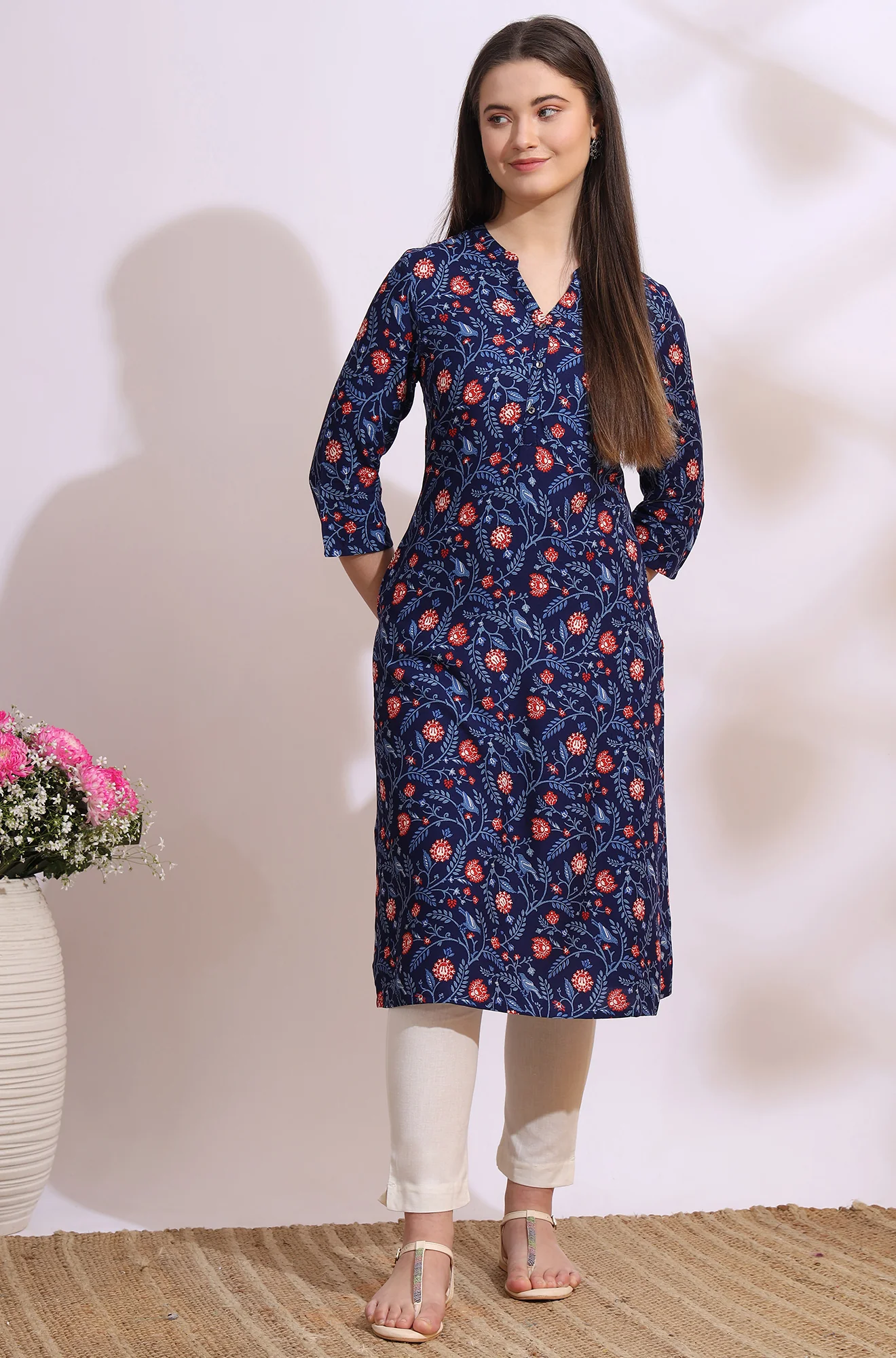 Blue Bold Floral Printed Cotton Cambric Straight Kurta - Image 2