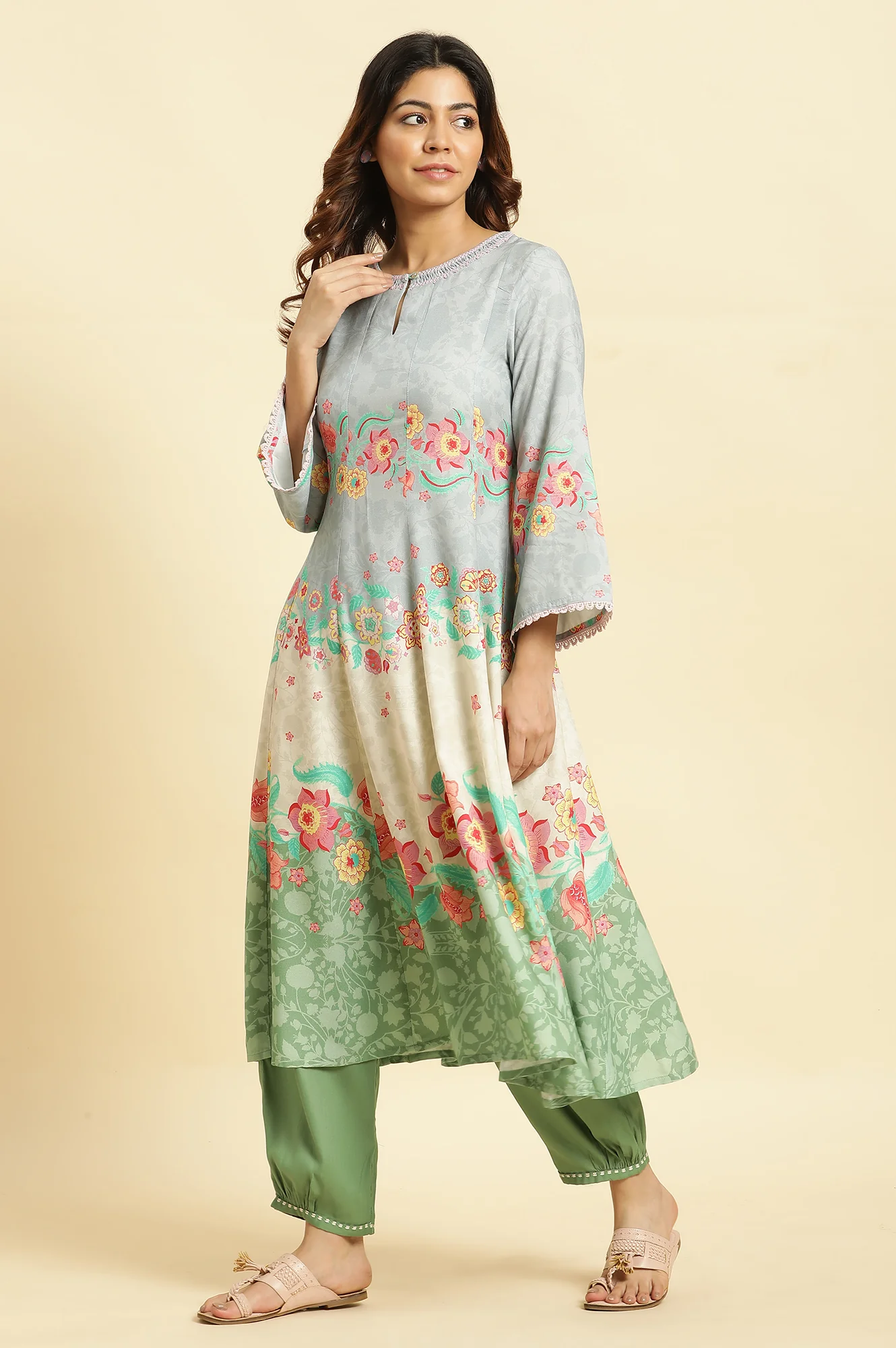 Blue Colour Blocked Printed Flared Kurta - Image 3