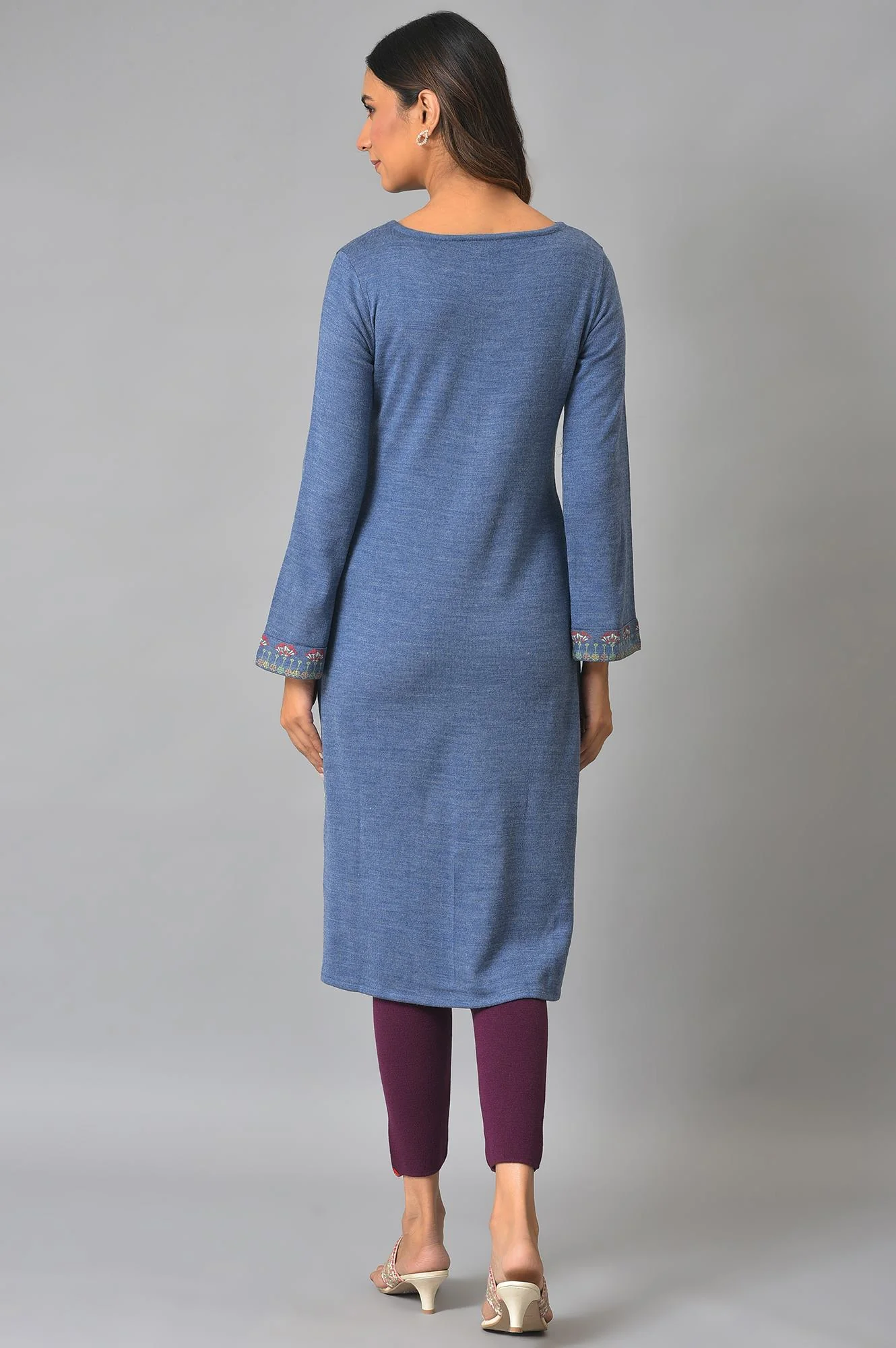 Blue Contemporary Floral Printed Winter kurta - Image 6